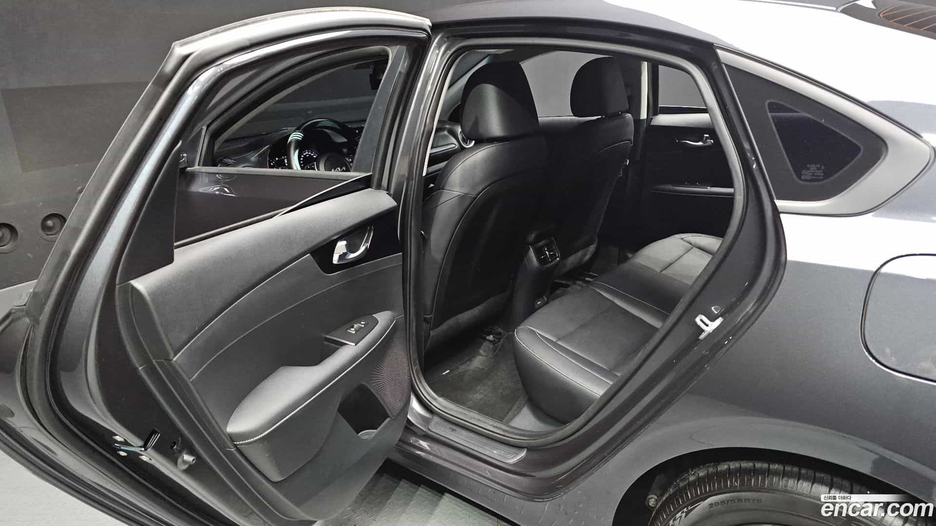 K3 Kia 2023.10-OPTION-016