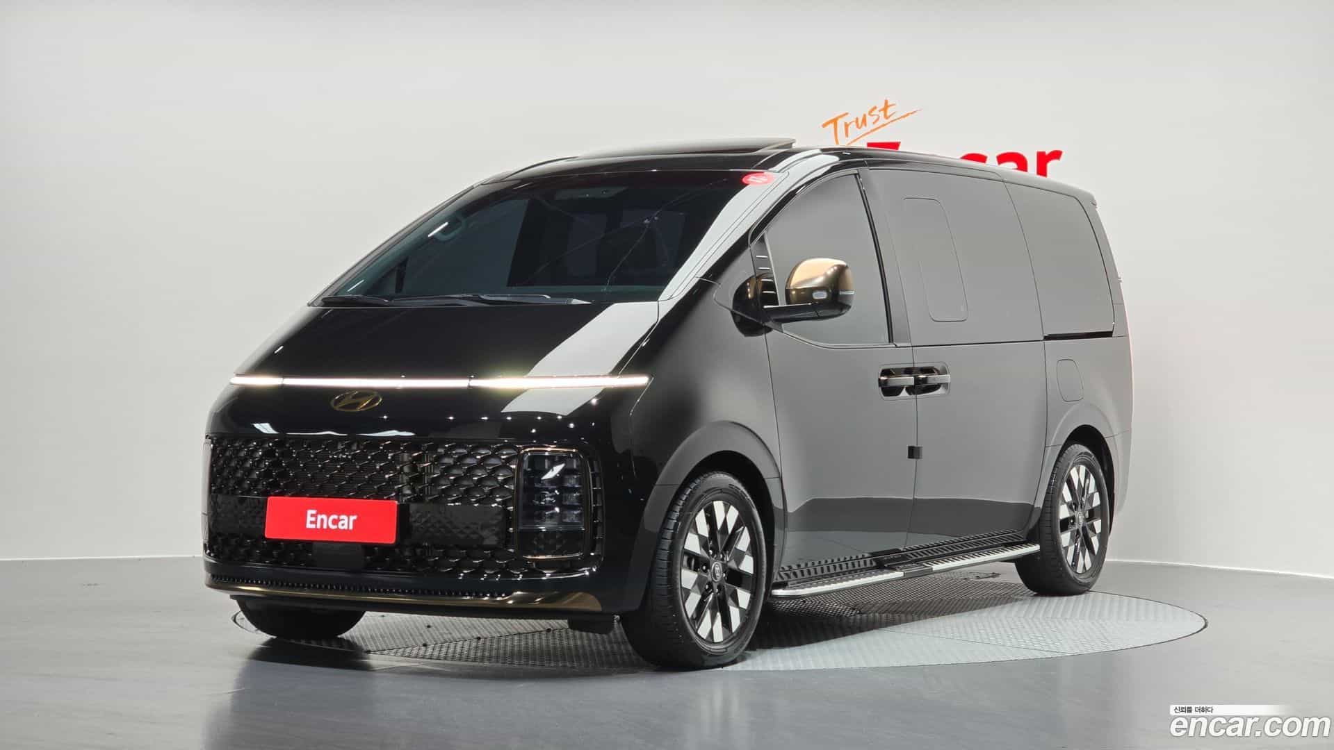 Staria Hyundai 2024.9-OUTER-001
