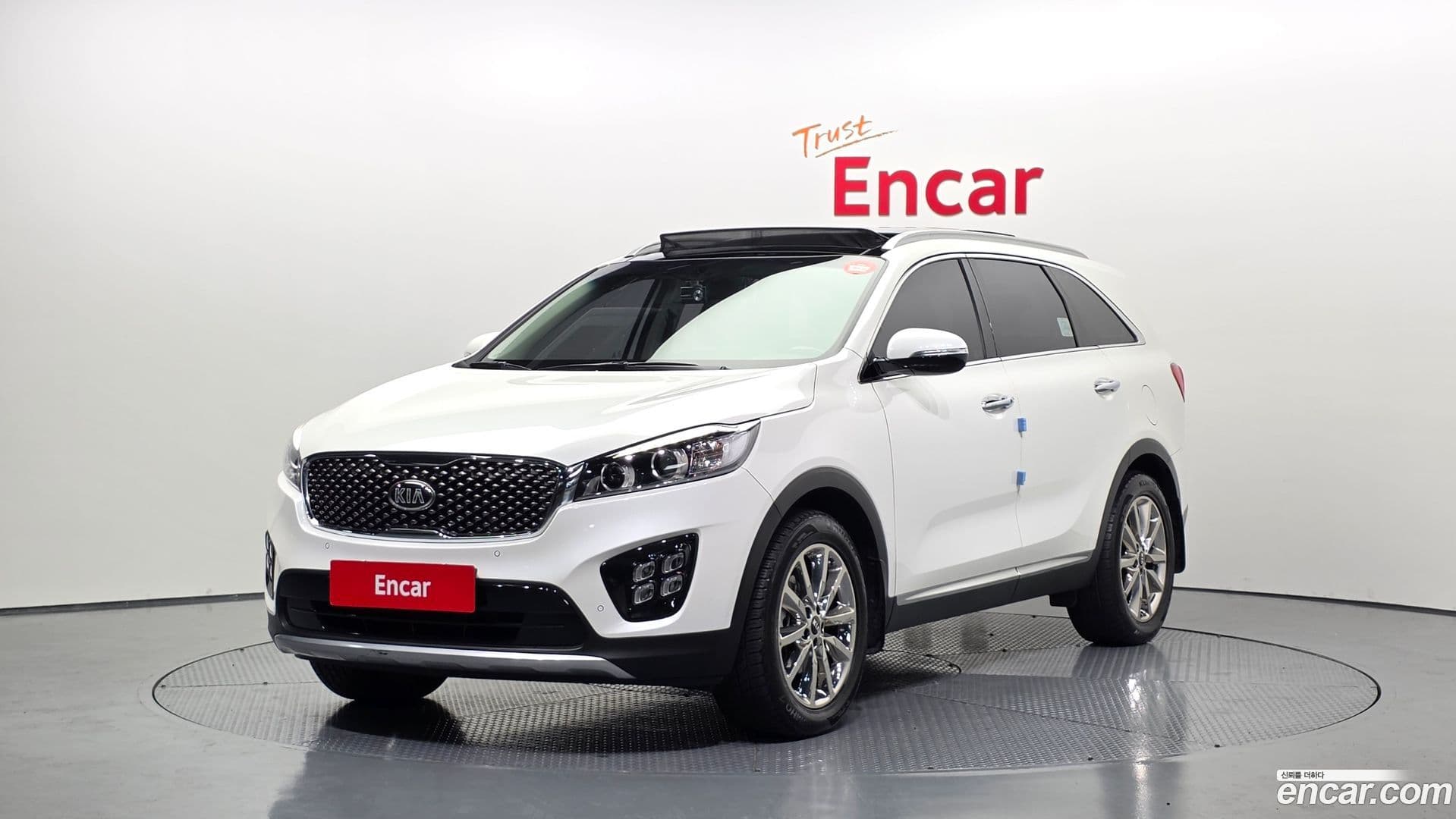 Main__Slider__Photo:Sorento Kia 2016.8-0