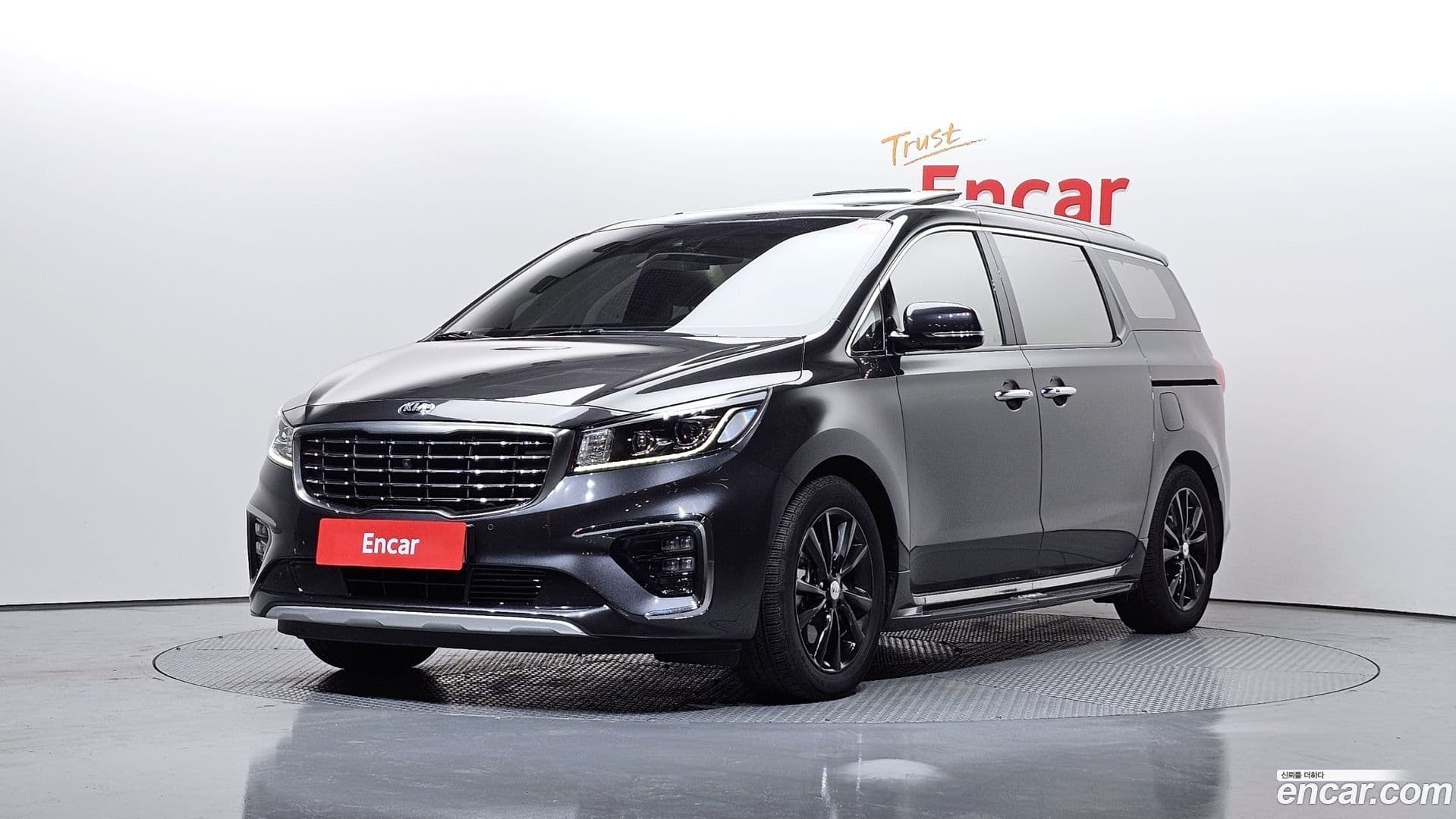 Main__Slider__Photo:Canival Kia 2019.10-0