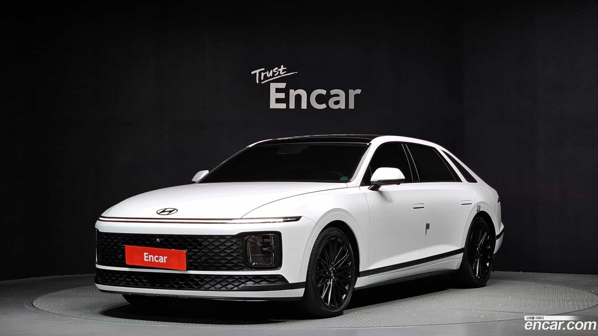Grandeur Hyundai 2024.1-OUTER-001
