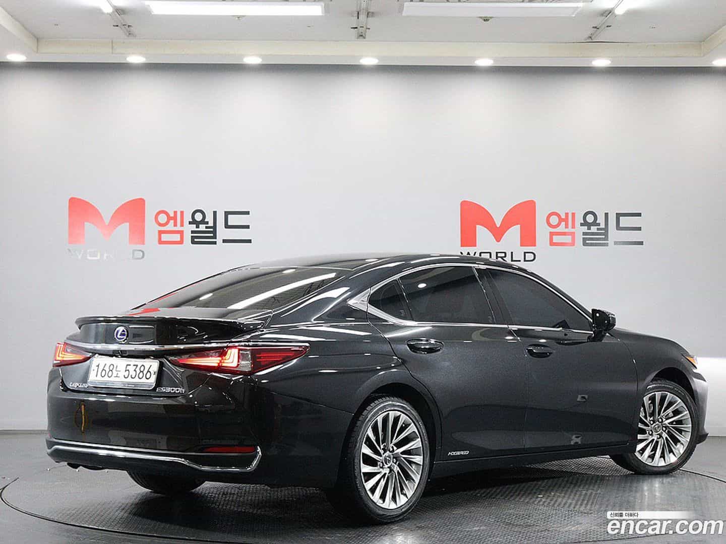 ES Lexus 2021.5-OUTER-002