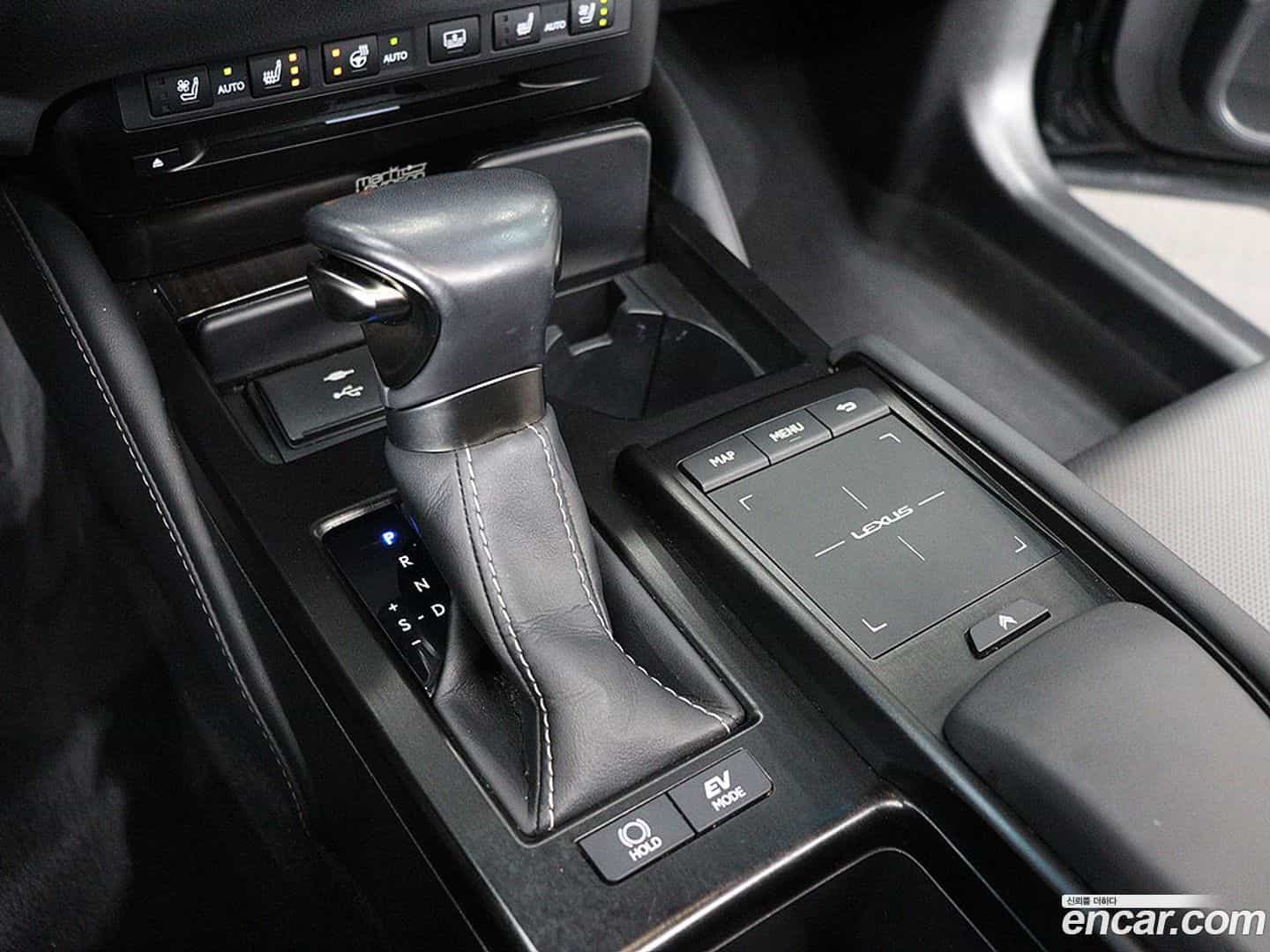 ES Lexus 2021.5-INNER-010