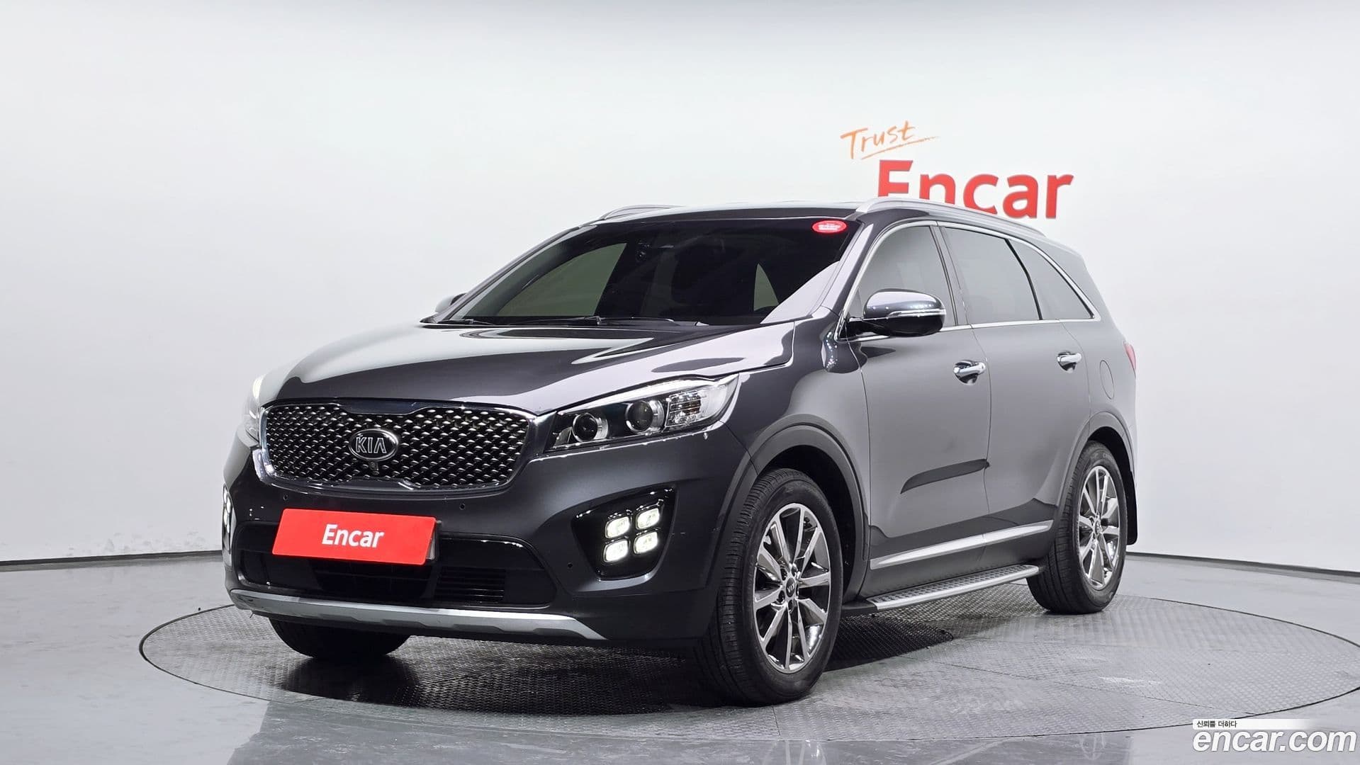 Main__Slider__Photo:Sorento Kia 2016.4-0