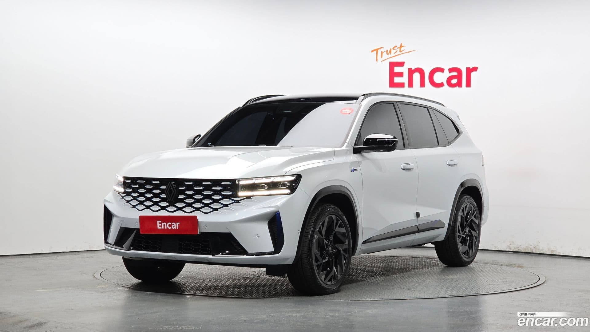 Main__Slider__Photo:Grand Koleos Renault Korea 2025.5-0