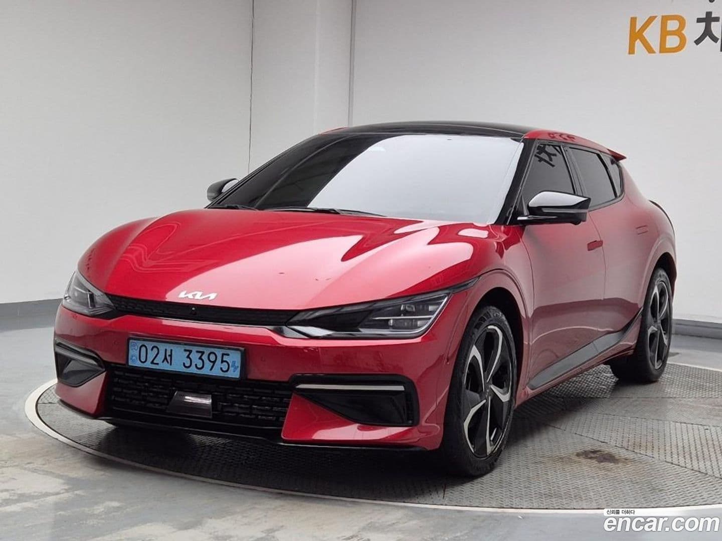 Main__Slider__Photo:EV6 Kia 2022.9-0