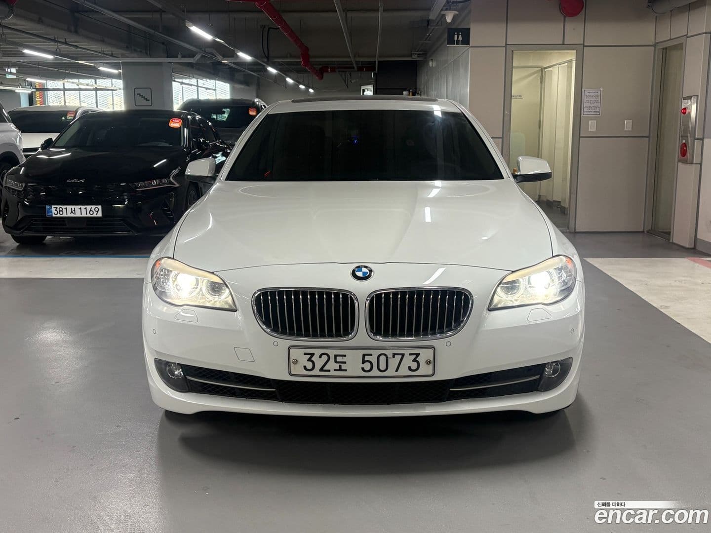 Main__Slider__Photo:5-Series BMW 2013.2-0