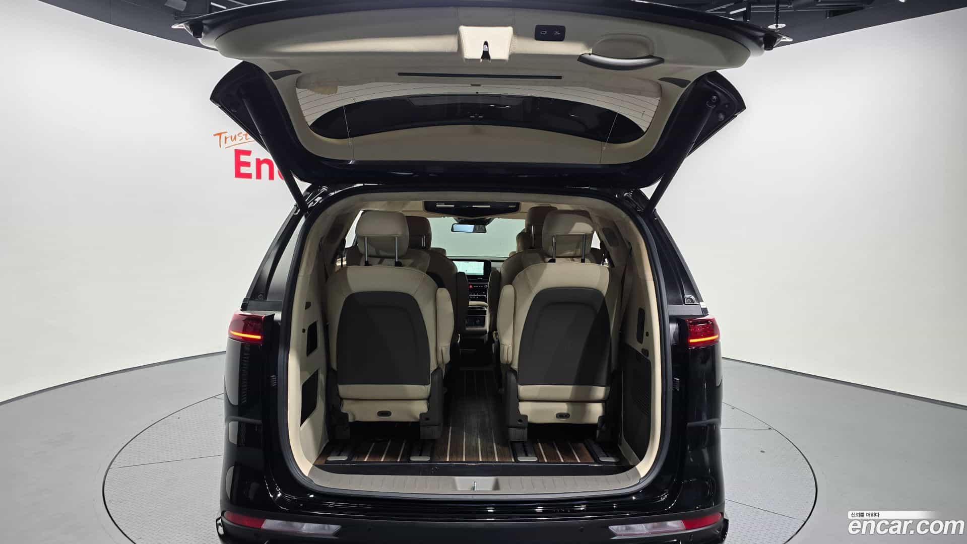 Canival Kia 2022.5-OPTION-024