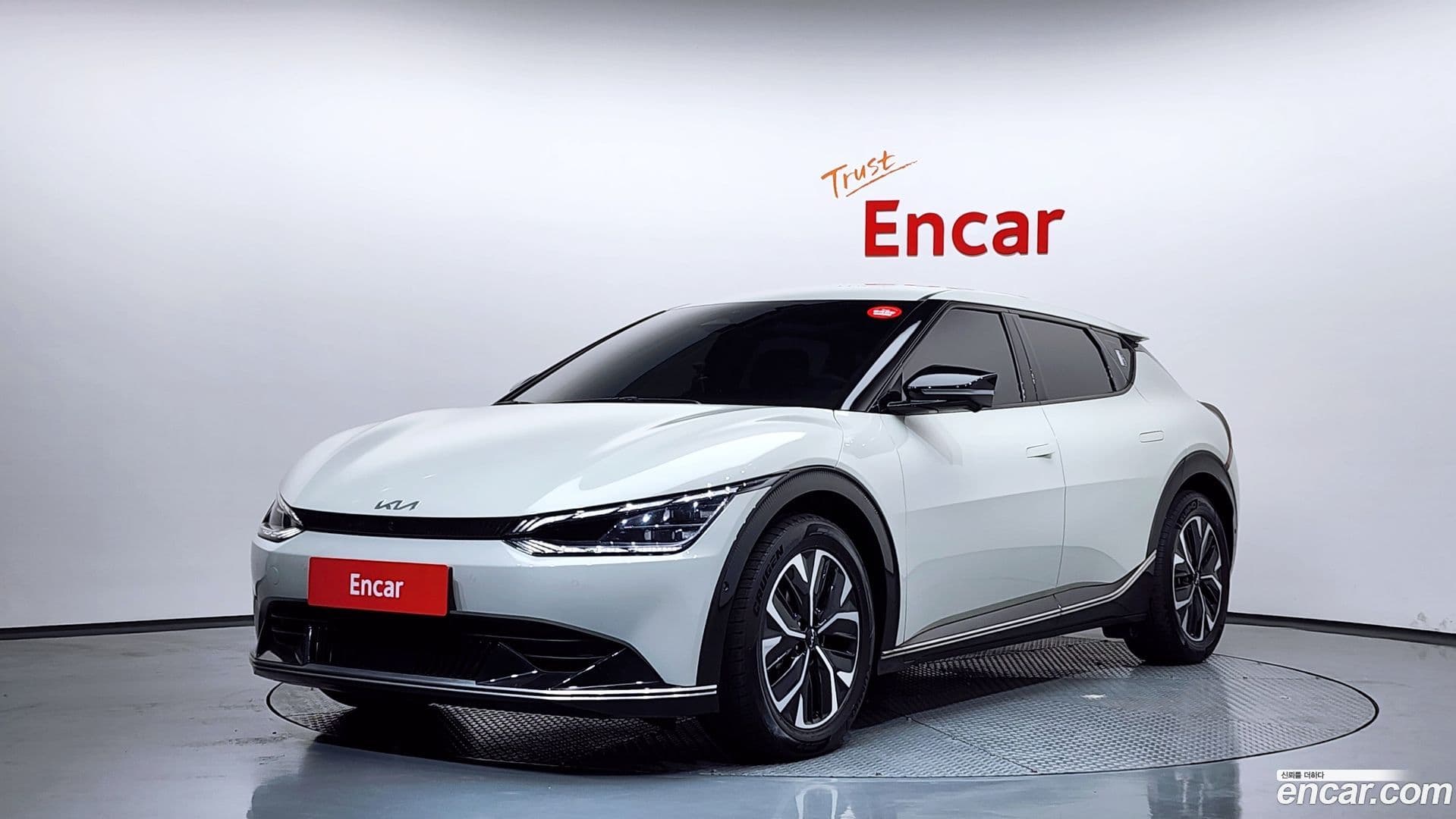 Main__Slider__Photo:EV6 Kia 2022.8-0