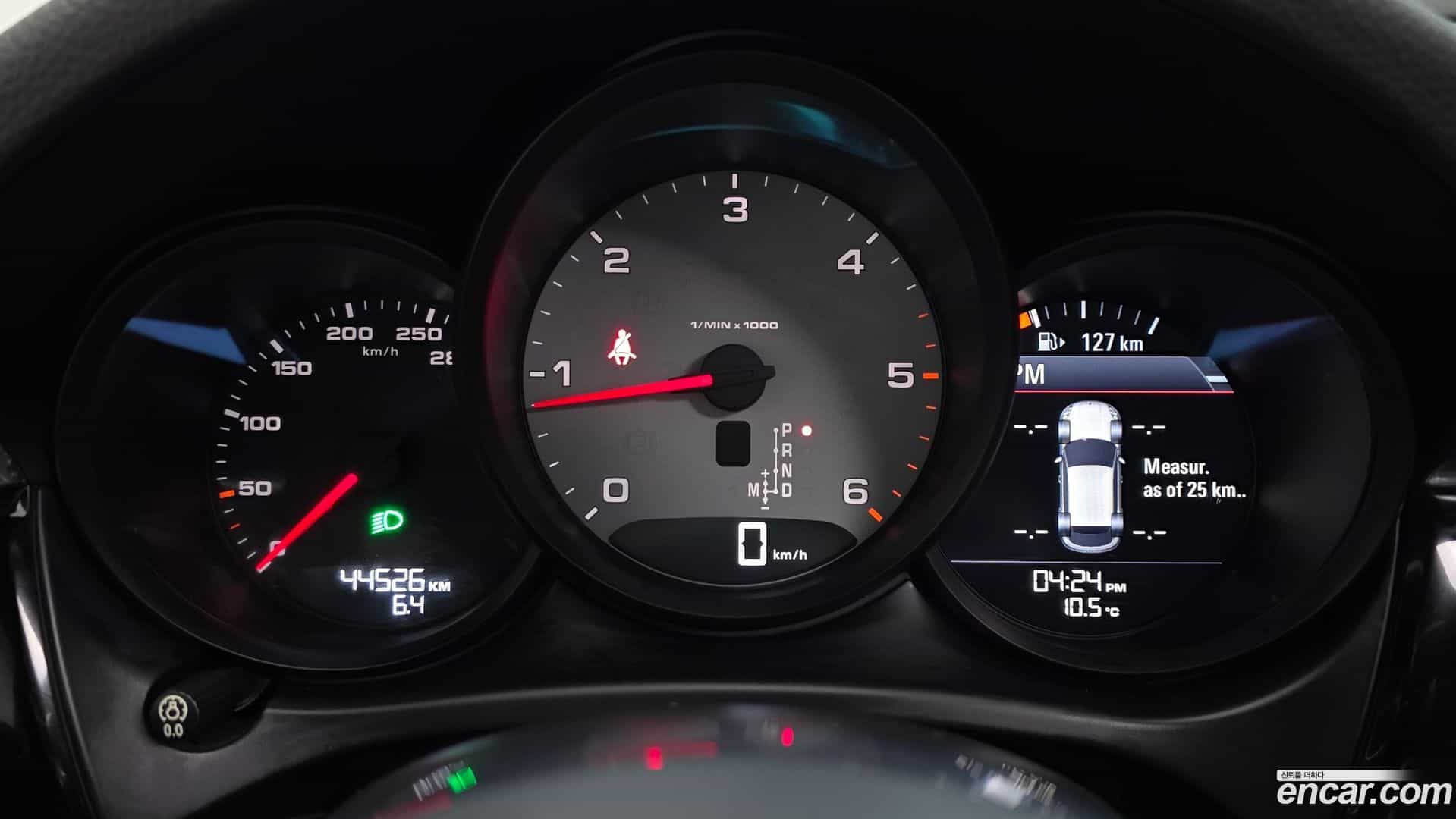 Macan Porsche 2015.7-INNER-008