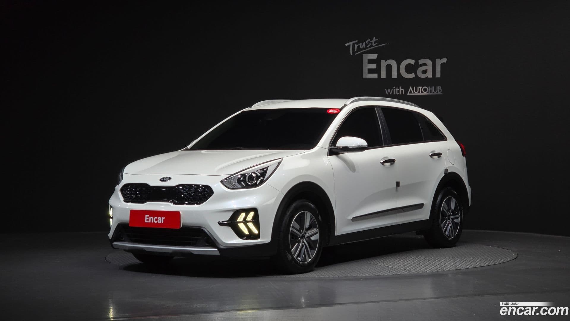 Main__Slider__Photo:Niro Kia 2021.3-0