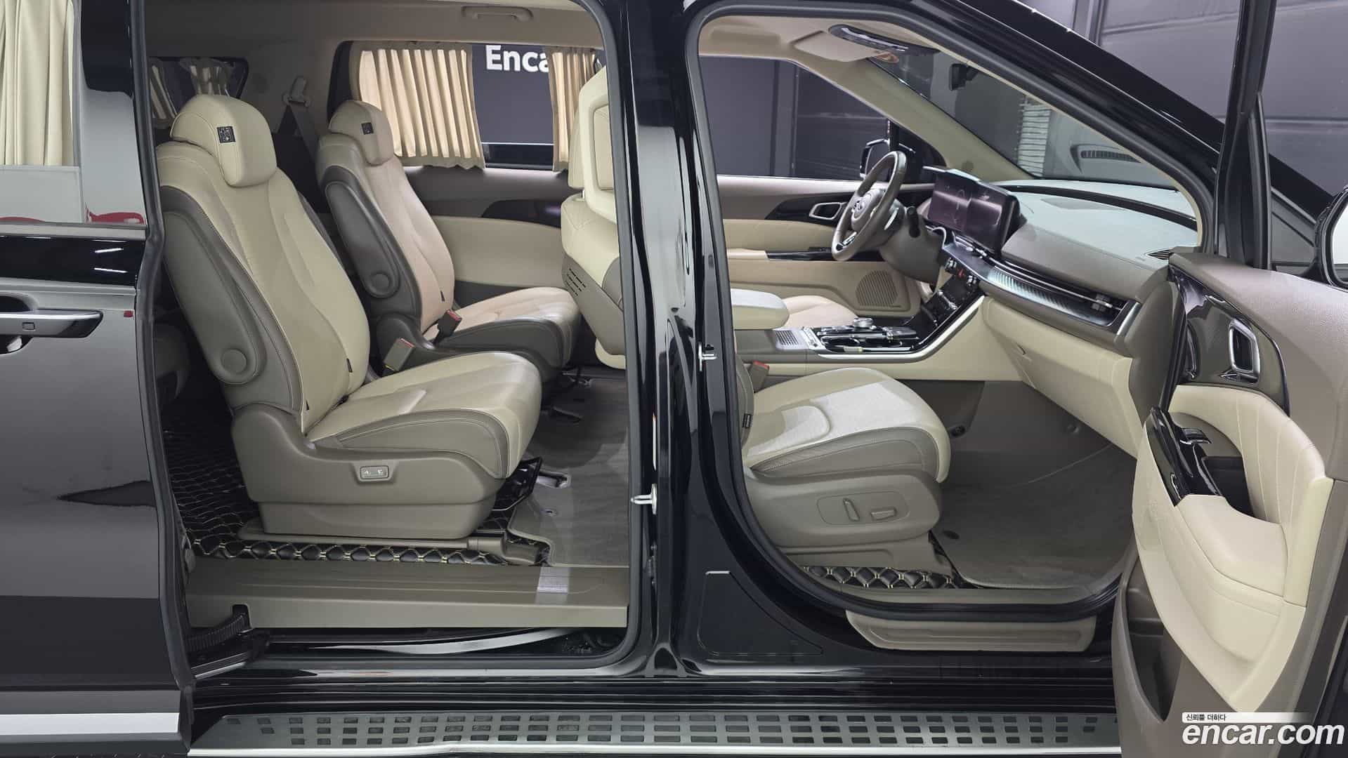 Canival Kia 2021.3-OPTION-024