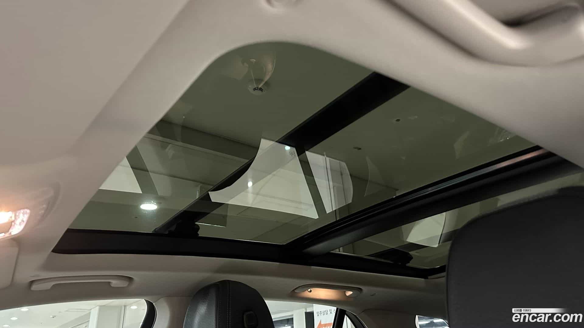 GLE-Class Mercedes-Benz 2021.3-INNER-009