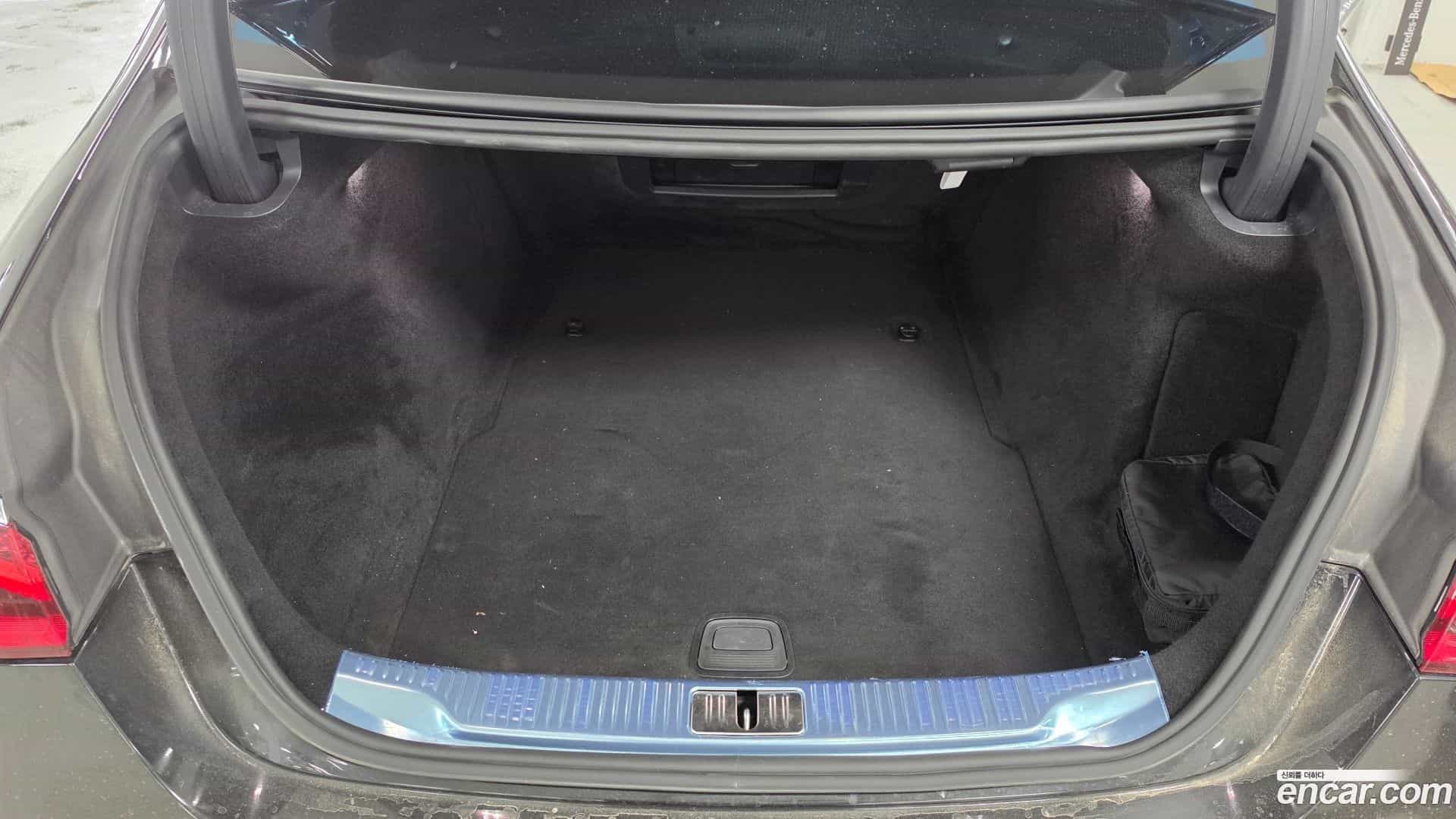 S-Class Mercedes-Benz 2021.6-OPTION-015