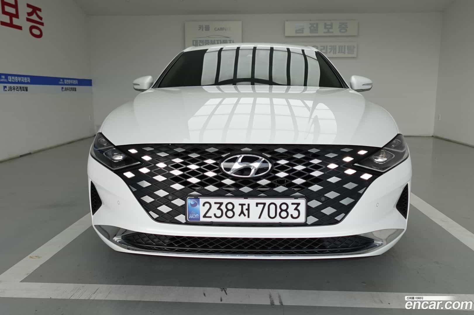 Grandeur Hyundai 2021.0-OUTER-001
