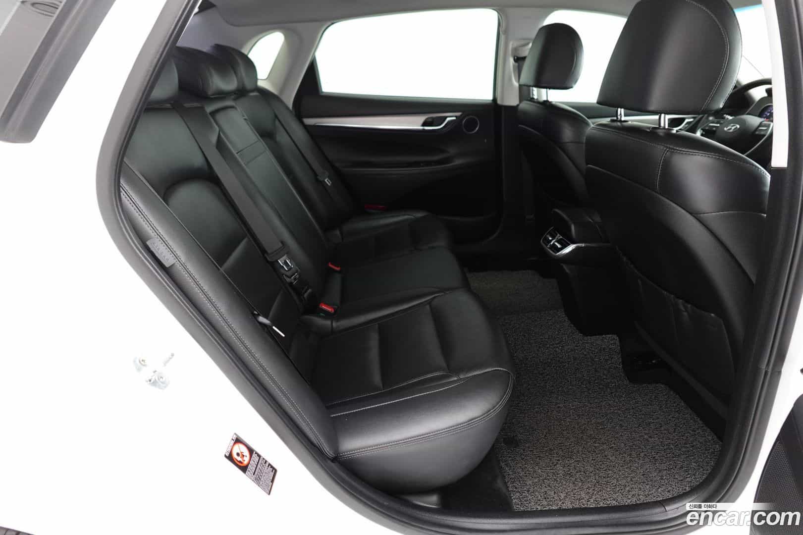 Grandeur Hyundai 2021.0-OPTION-020
