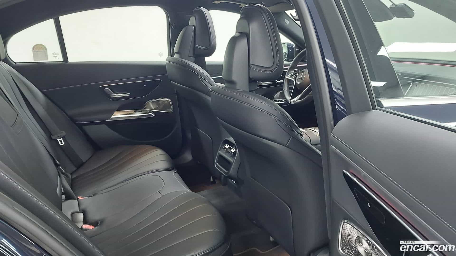 E-Class Mercedes-Benz 2025.4-INNER-010