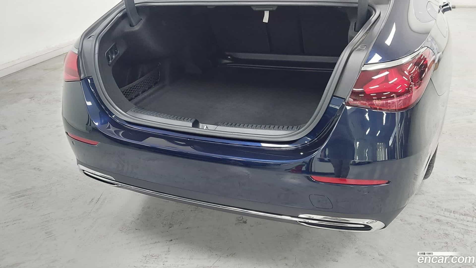 E-Class Mercedes-Benz 2025.4-OPTION-015