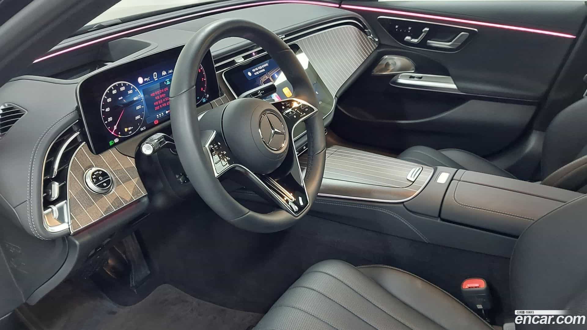 E-Class Mercedes-Benz 2025.4-OPTION-018