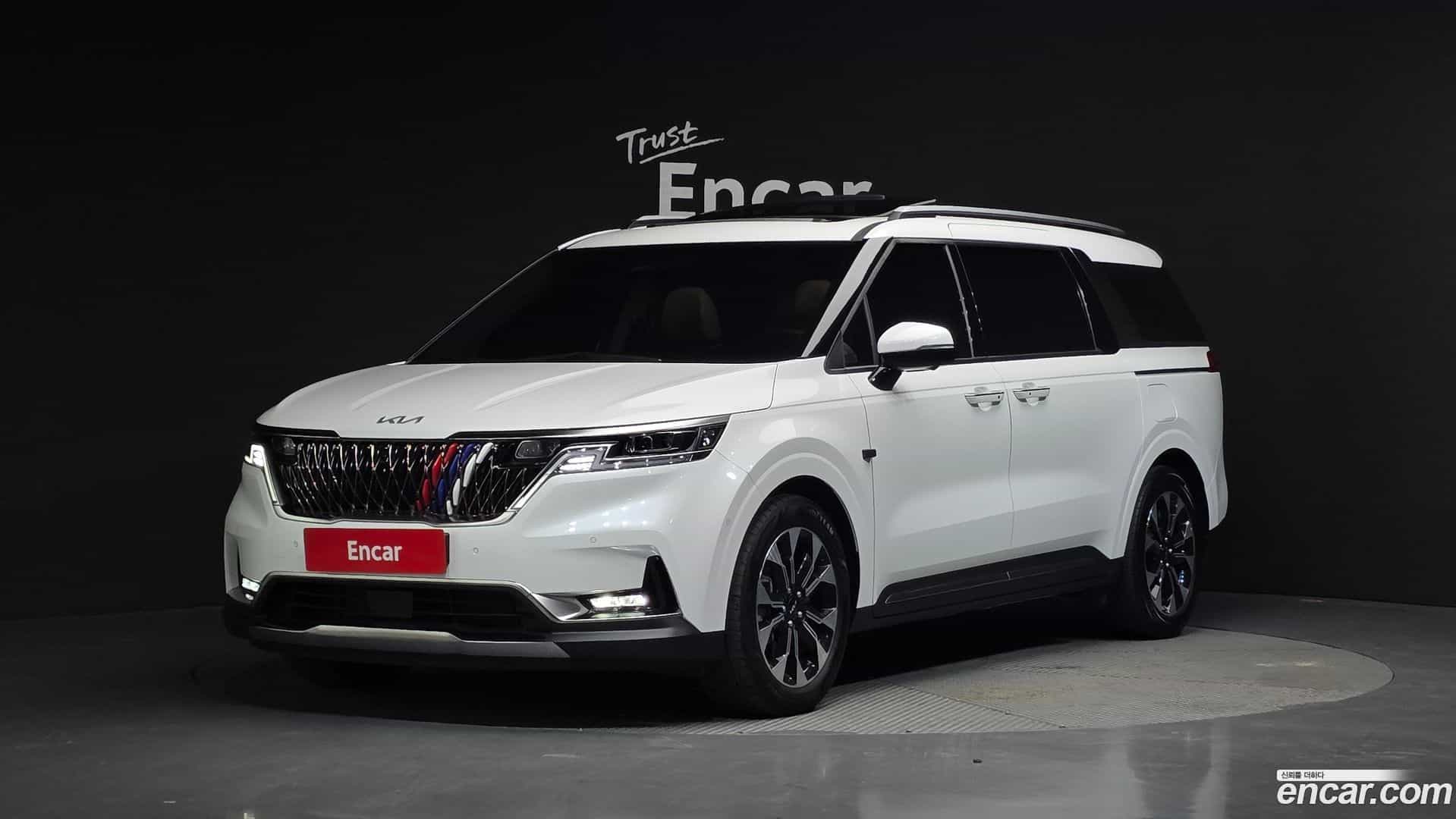Canival Kia 2023.1-OUTER-001