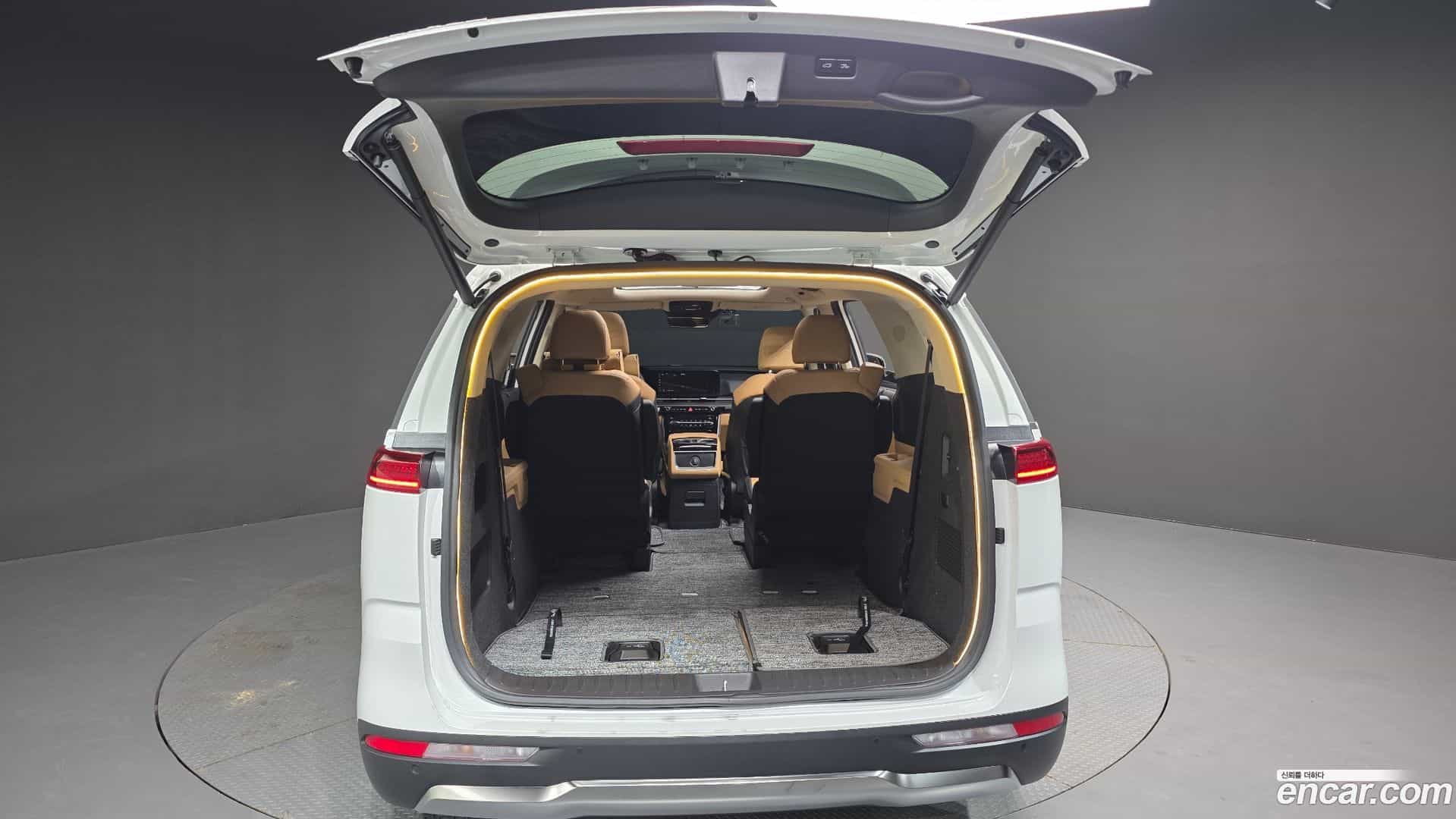 Canival Kia 2023.1-OPTION-024
