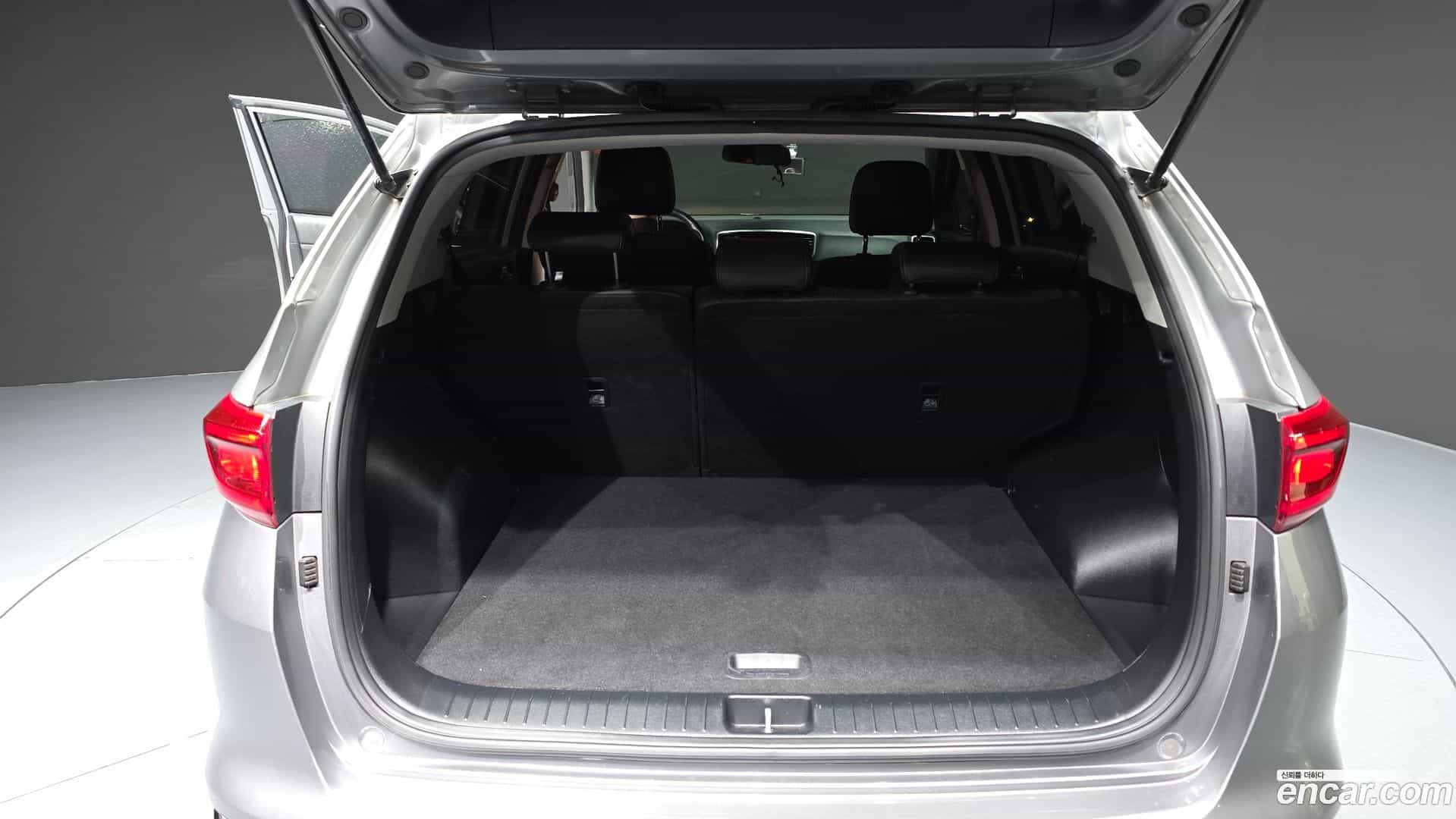 Sportage Kia 2019.1-OPTION-024
