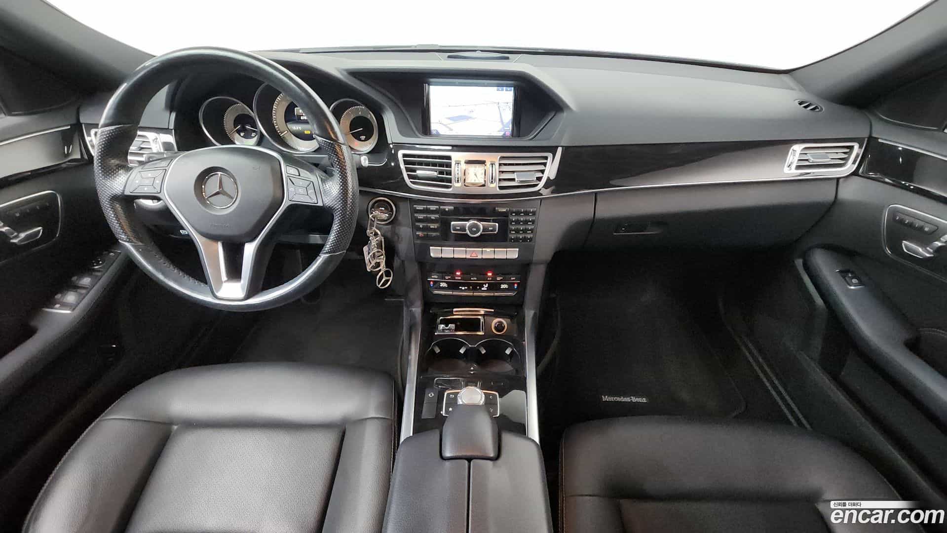 E-Class Mercedes-Benz 2014.11-INNER-007