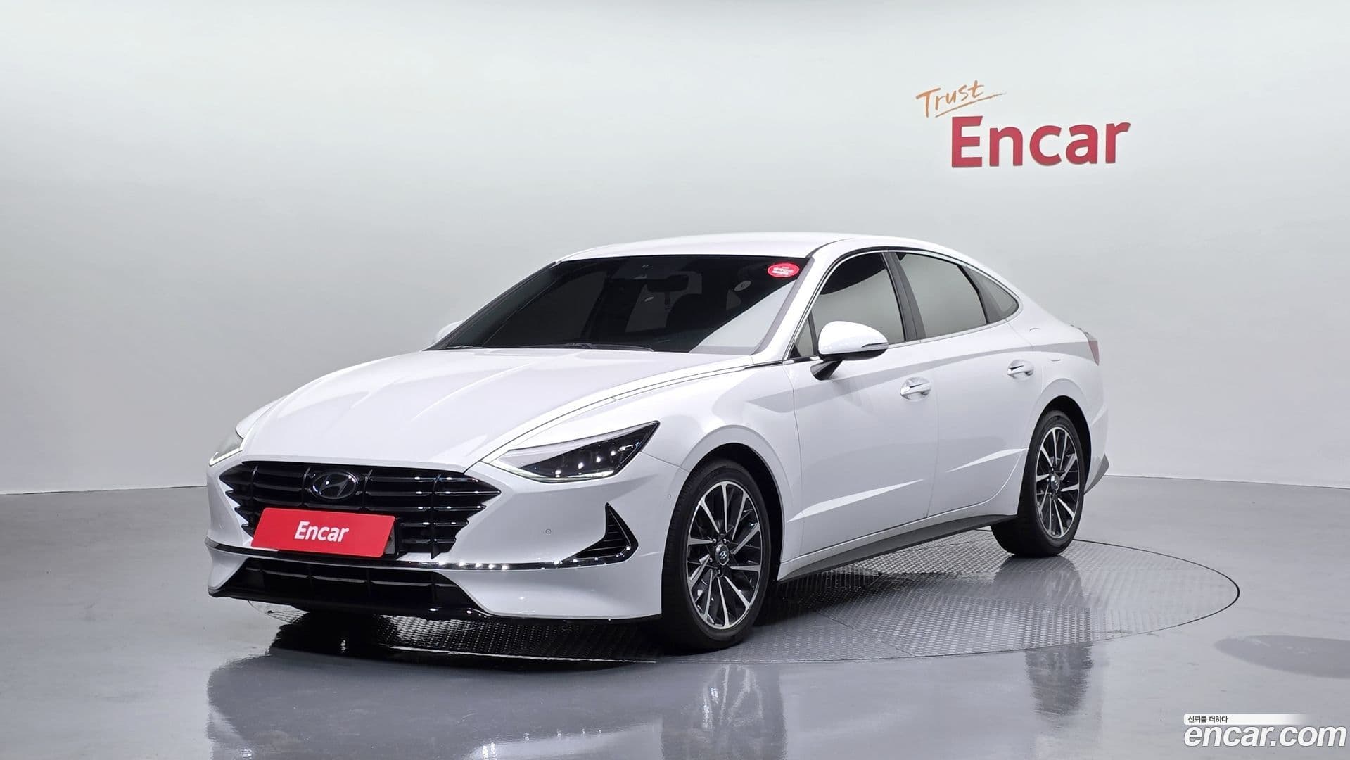 Main__Slider__Photo:Sonata Hyundai 2019.3-0