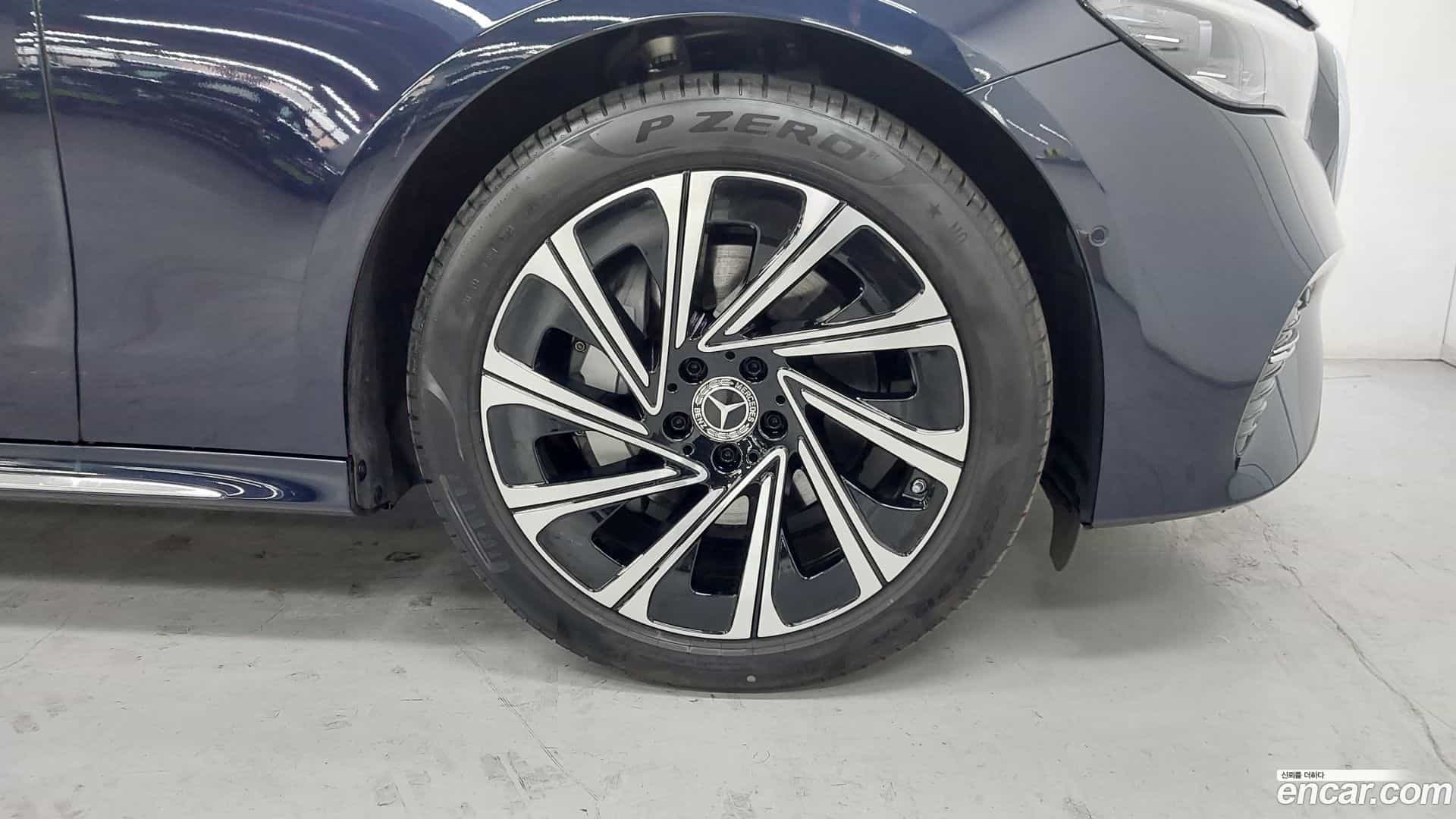 E-Class Mercedes-Benz 2025.4-OUTER-005