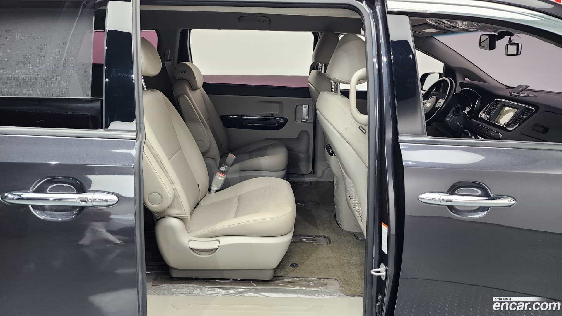 Canival Kia 2018.9-OPTION-016
