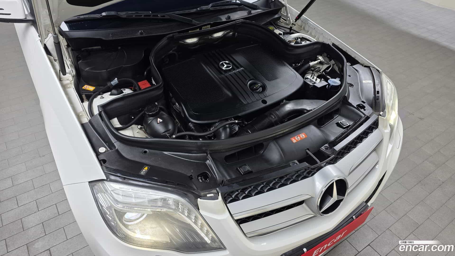 GLK-Class Mercedes-Benz 2015.3-INNER-006