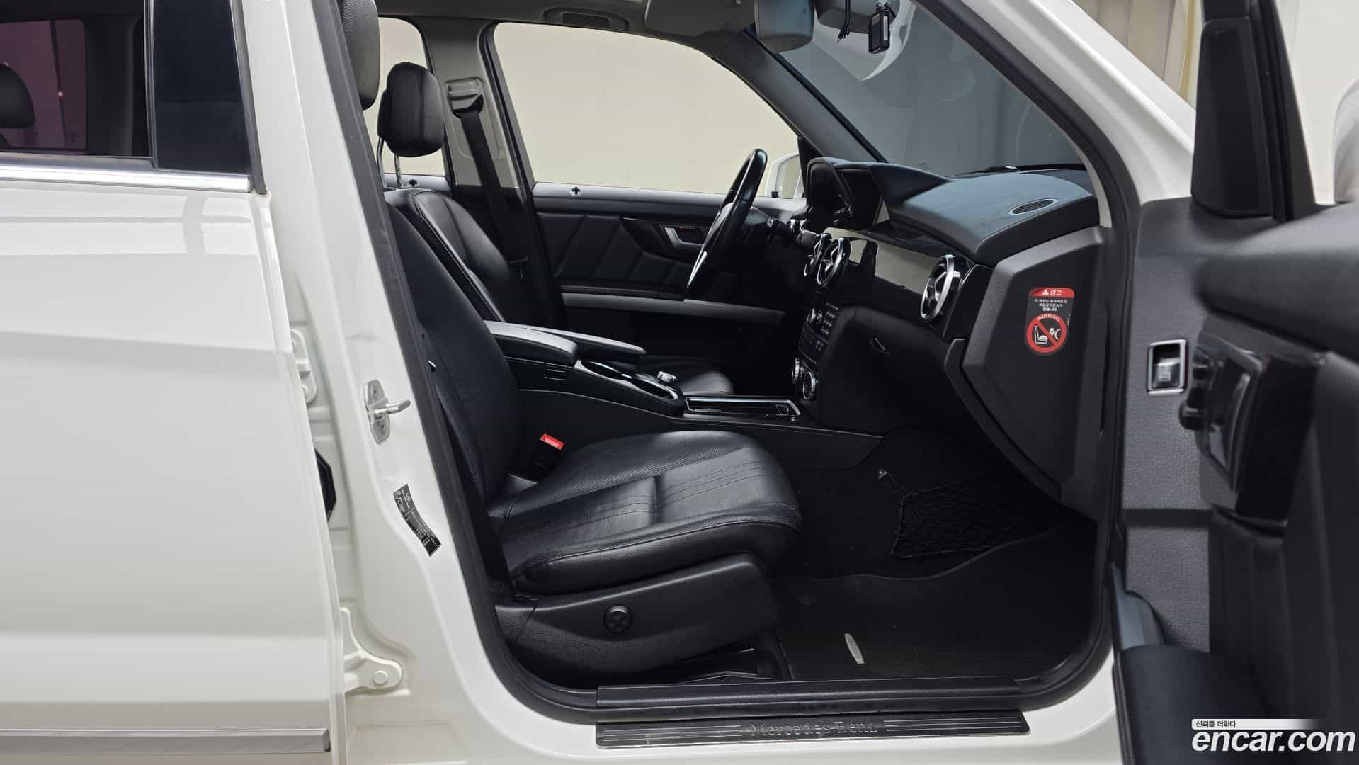 GLK-Class Mercedes-Benz 2015.3-OPTION-015