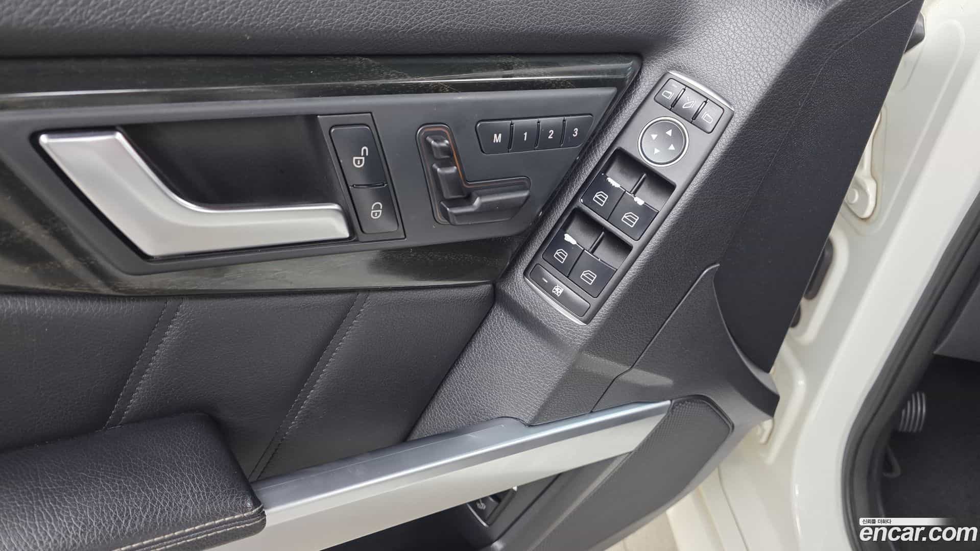 GLK-Class Mercedes-Benz 2015.3-OPTION-018