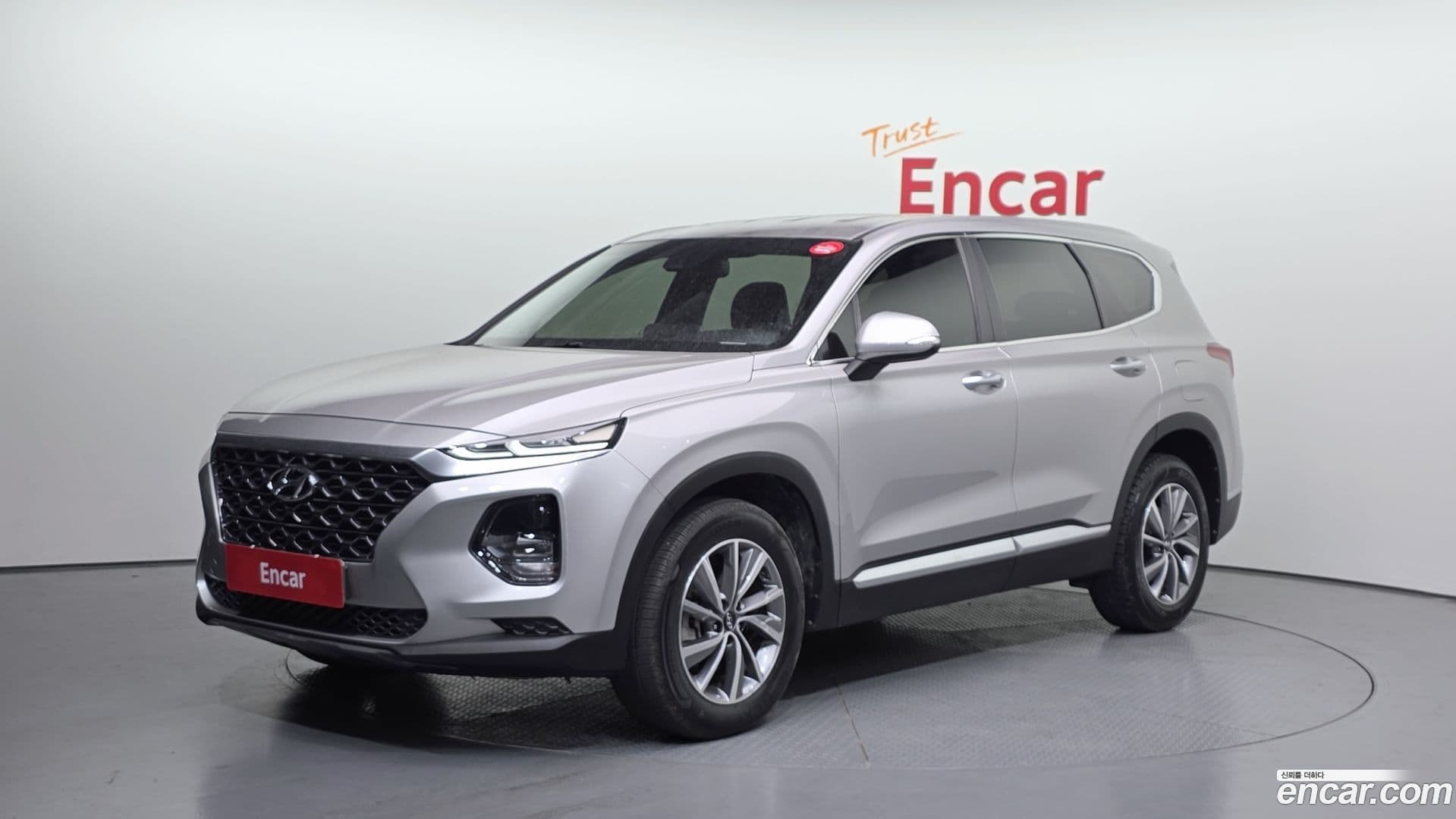 Main__Slider__Photo:Santafe Hyundai 2019.10-0