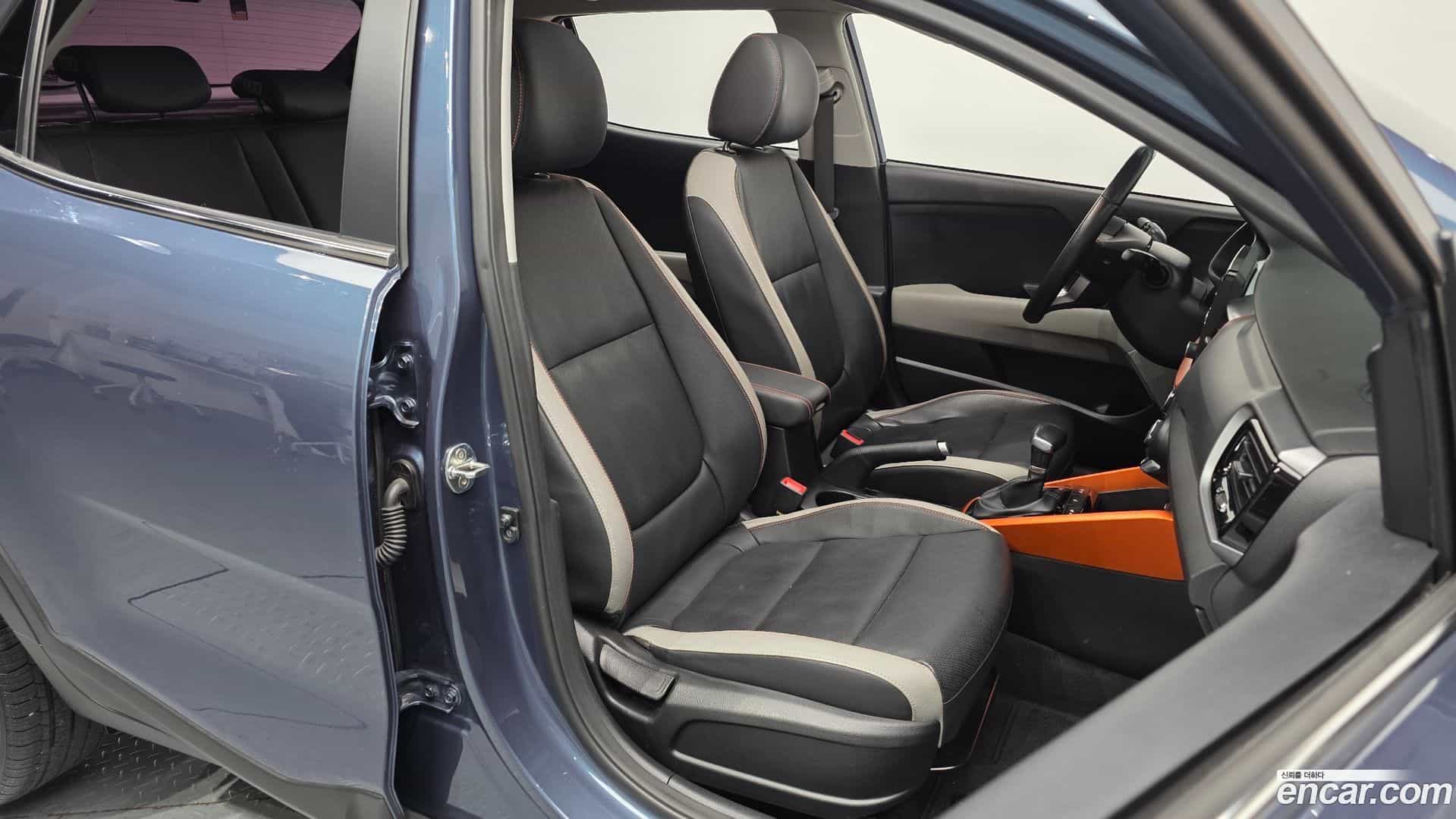 Stonic Kia 2019.3-INNER-010