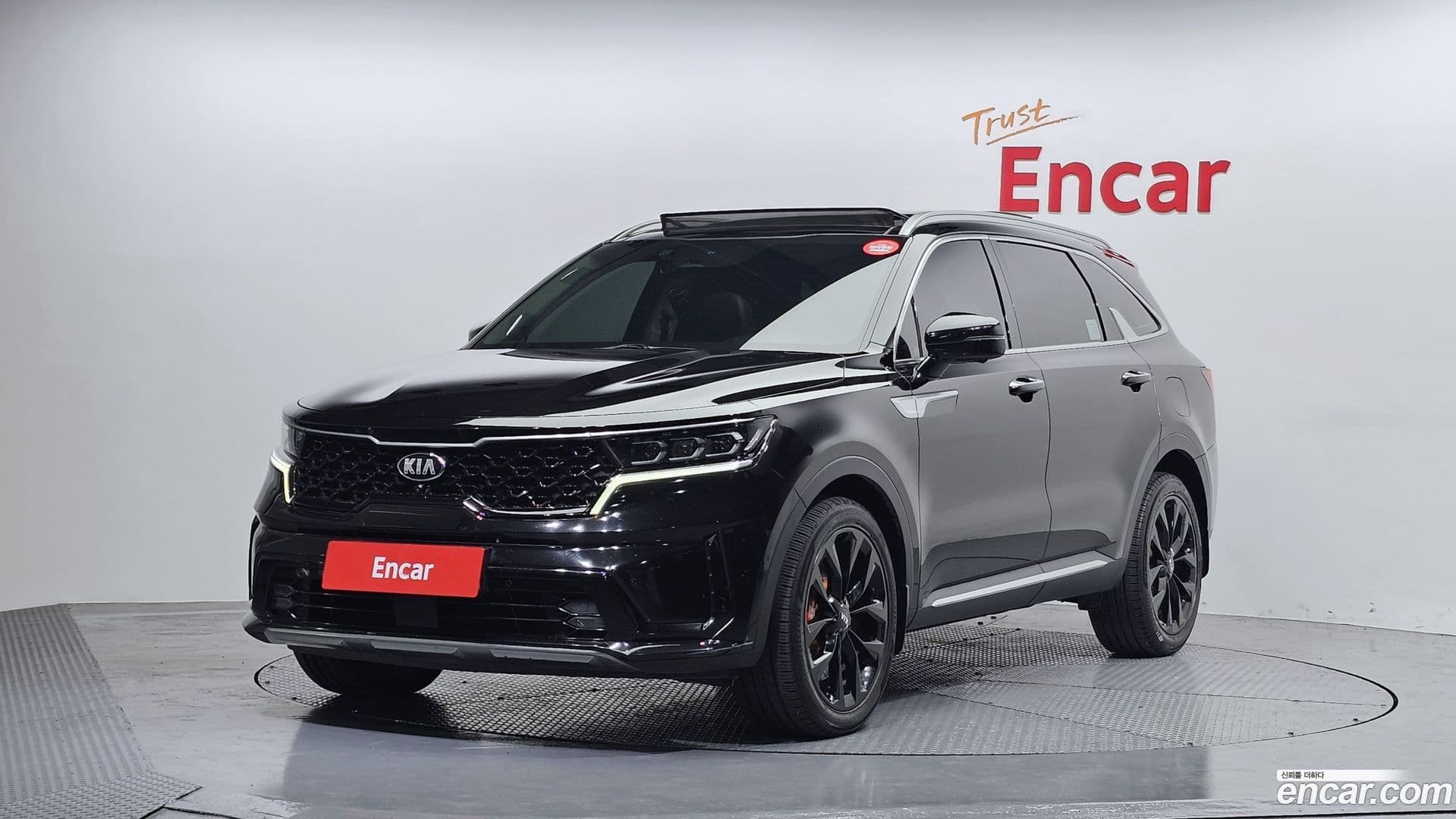 Main__Slider__Photo:Sorento Kia 2020.4-0