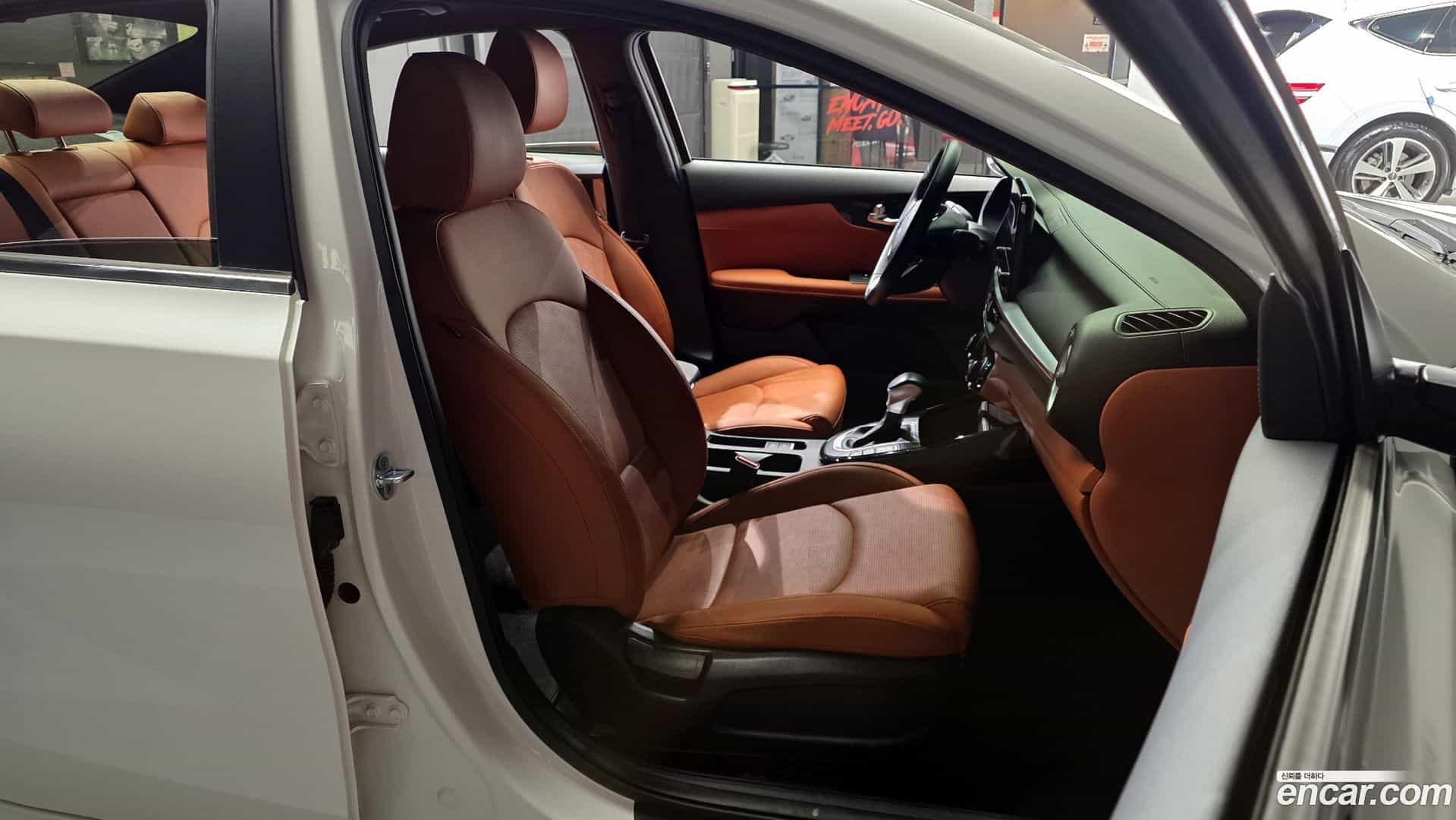 K3 Kia 2022.1-OPTION-016