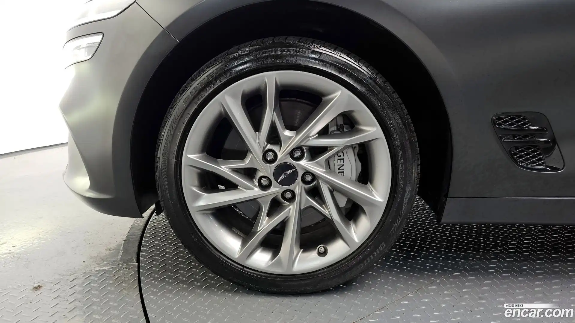 G70 Genesis 2023.8-OUTER-005