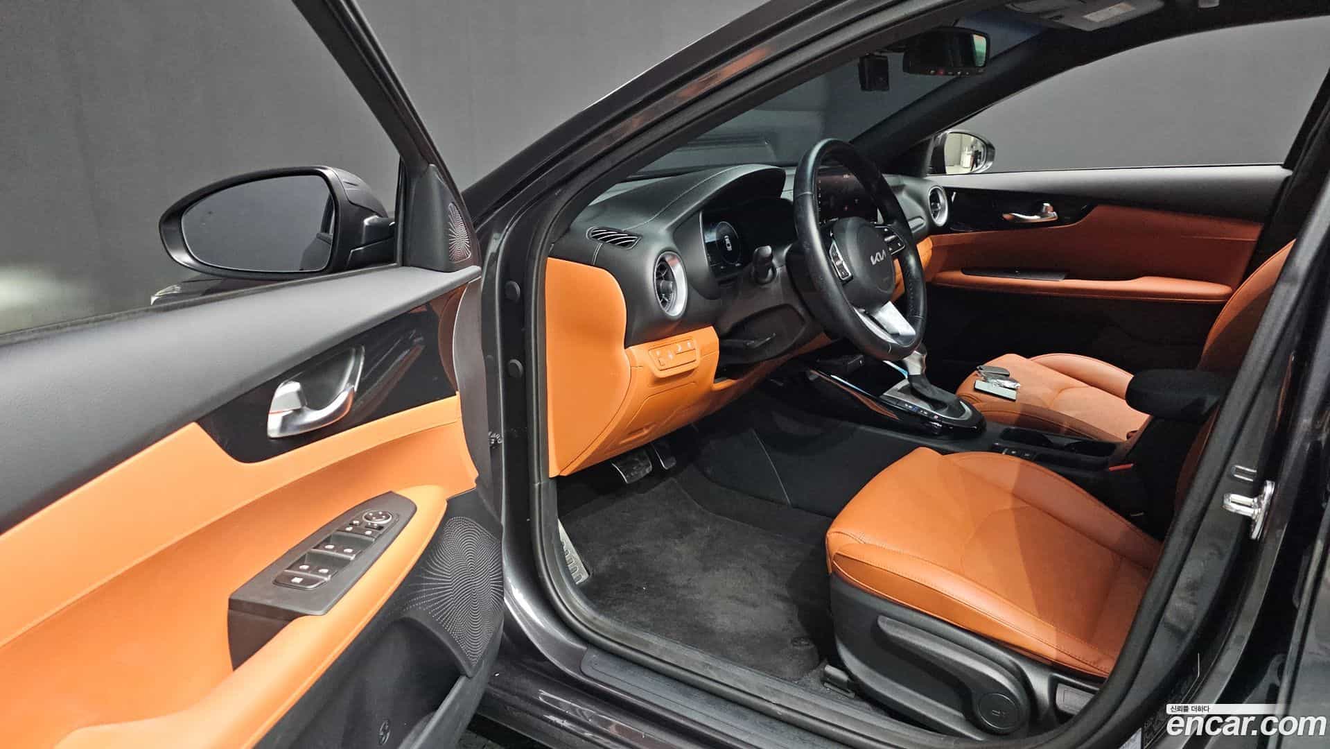 K3 Kia 2023.11-INNER-010