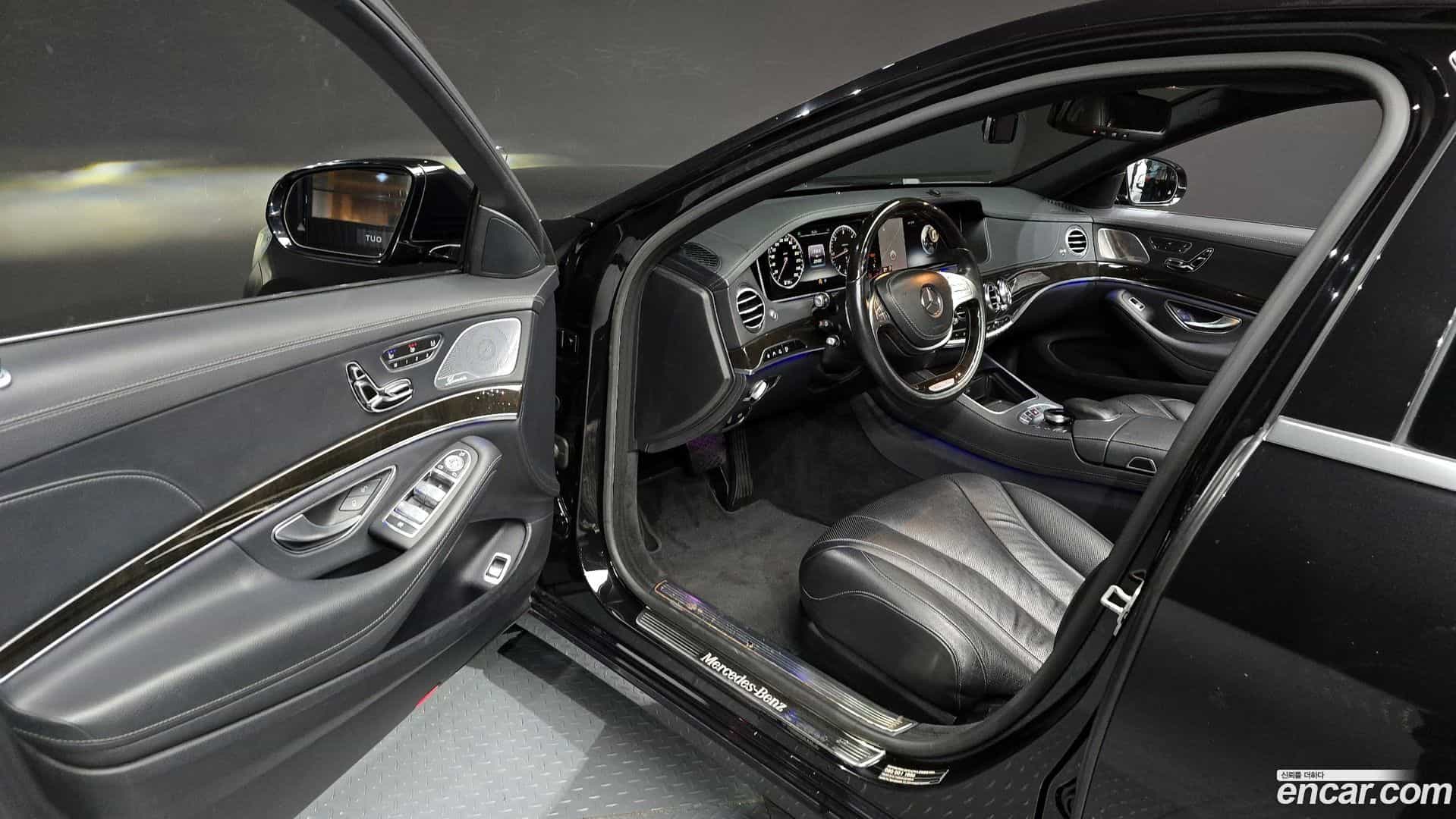 S-Class Mercedes-Benz 2015.0-INNER-010
