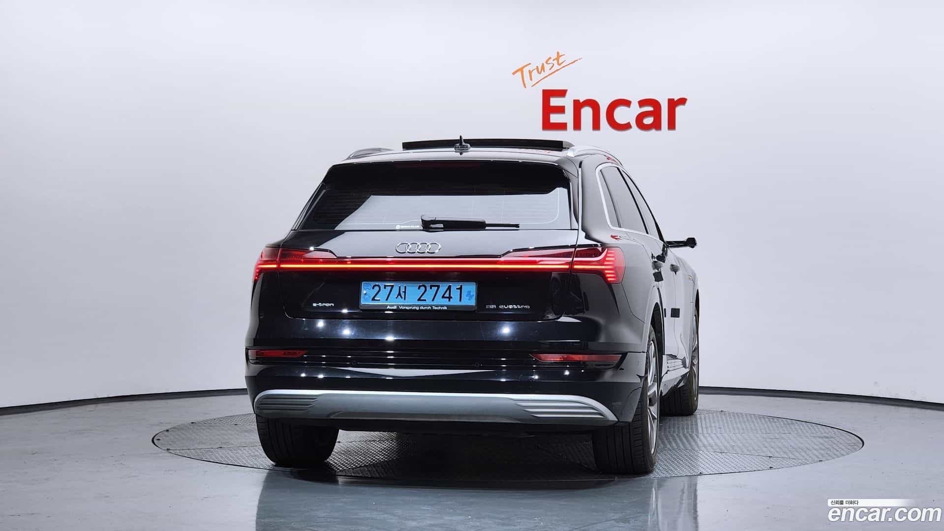 e-tron Audi 2020.7-OUTER-004
