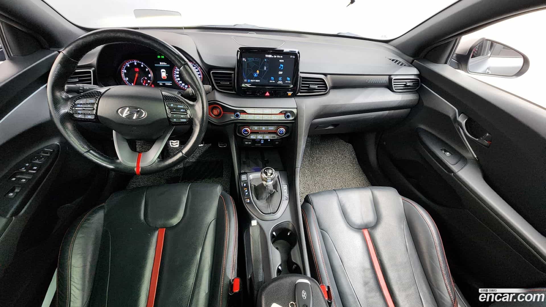 Veloster Hyundai 2018.3-INNER-007