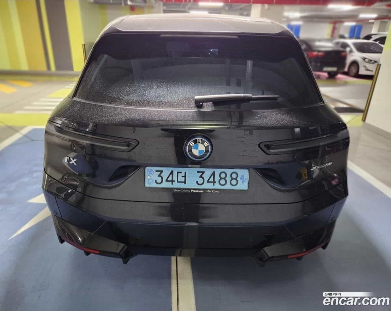 iX BMW 2023.10-OUTER-002
