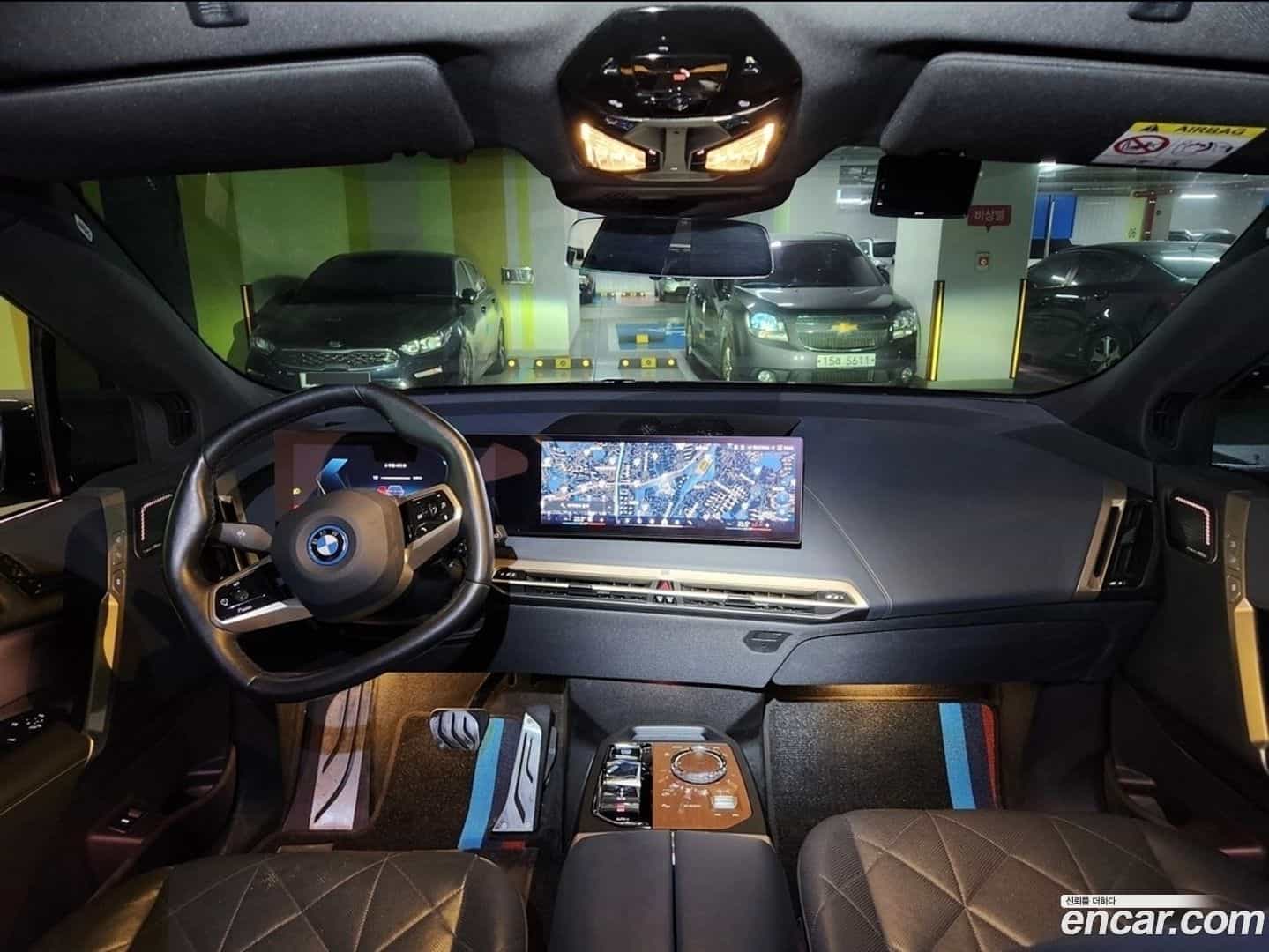 iX BMW 2023.10-INNER-006