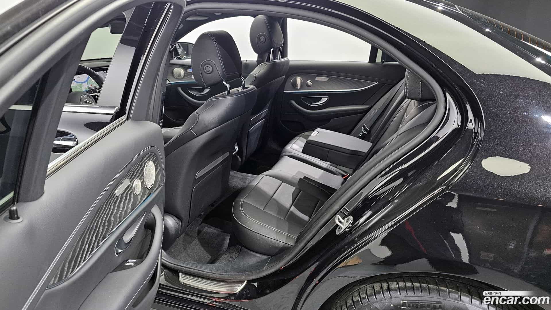 E-Class Mercedes-Benz 2021.11-OPTION-015