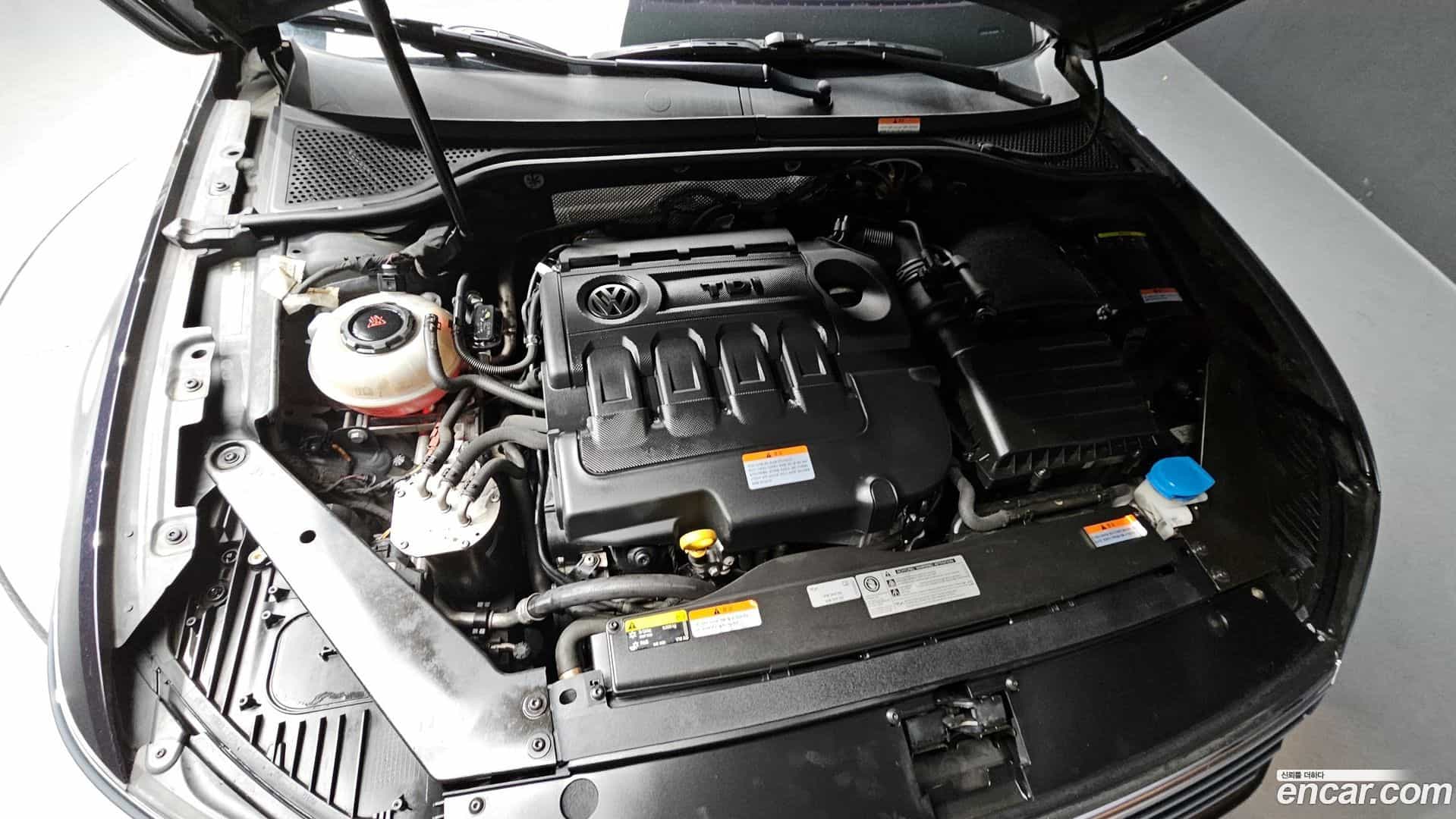 Passat Volkswagen 2018.10-OUTER-006