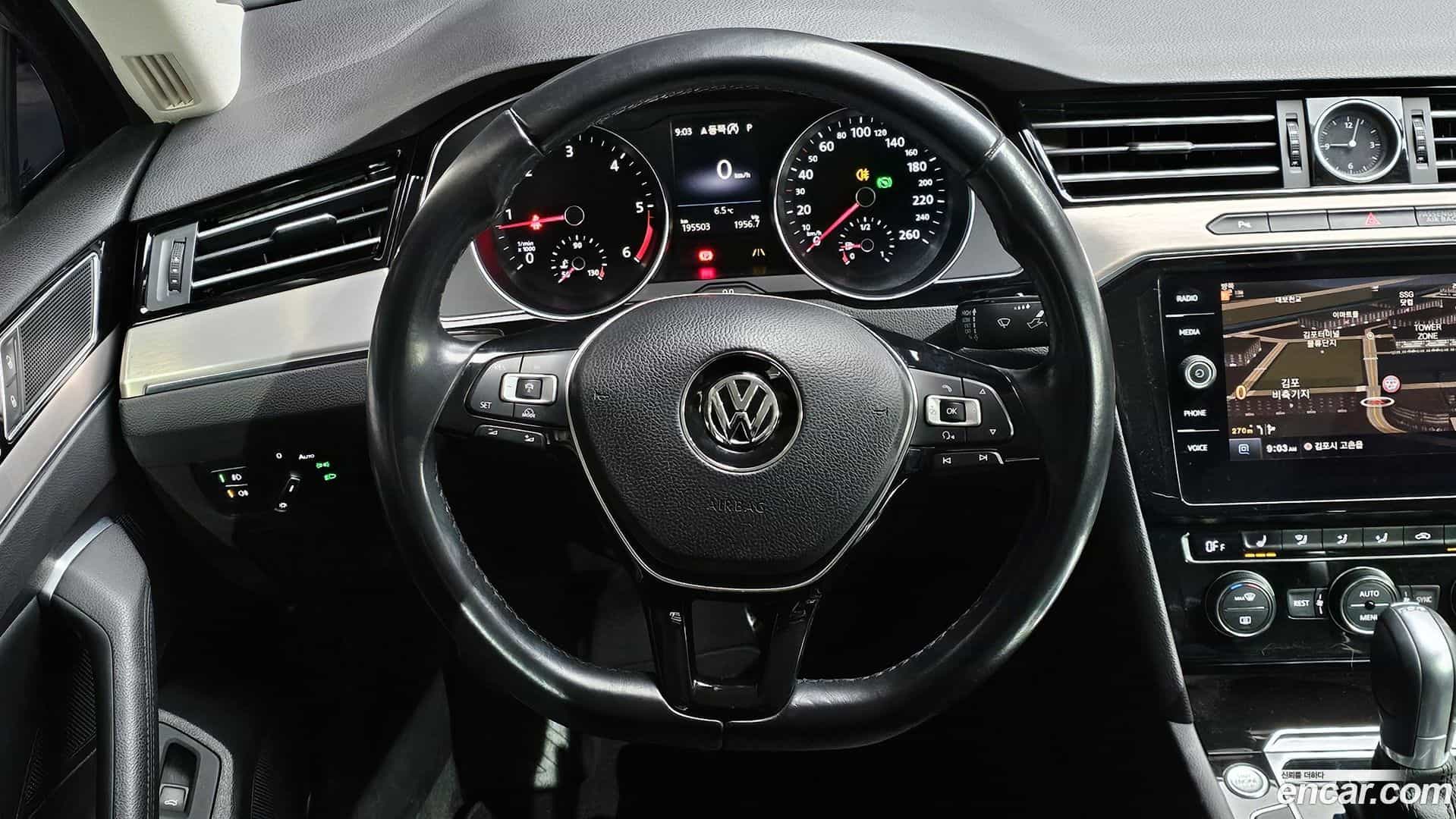 Passat Volkswagen 2018.10-OPTION-020