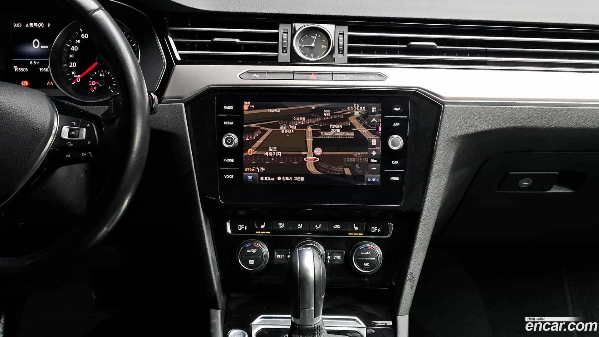 Passat Volkswagen 2018.10-OPTION-021