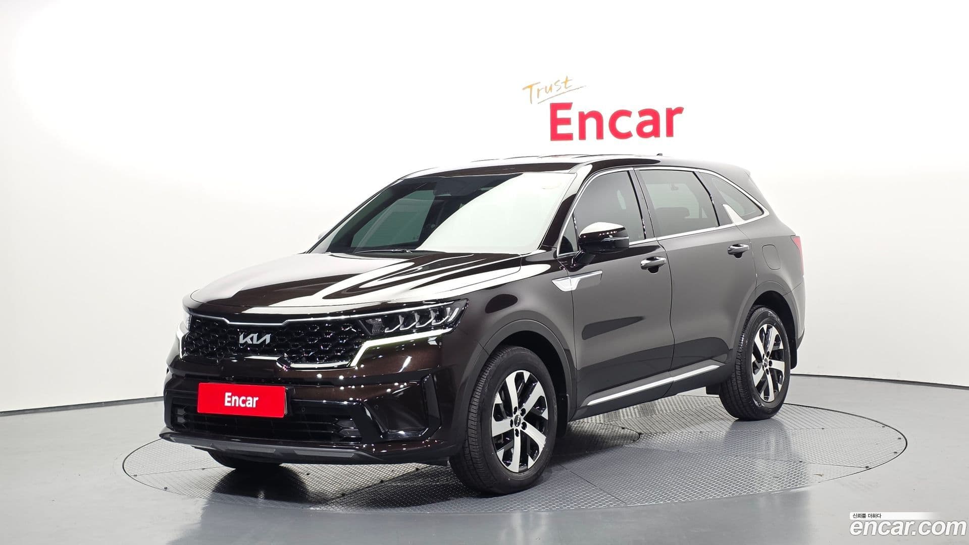 Main__Slider__Photo:Sorento Kia 2021.9-0
