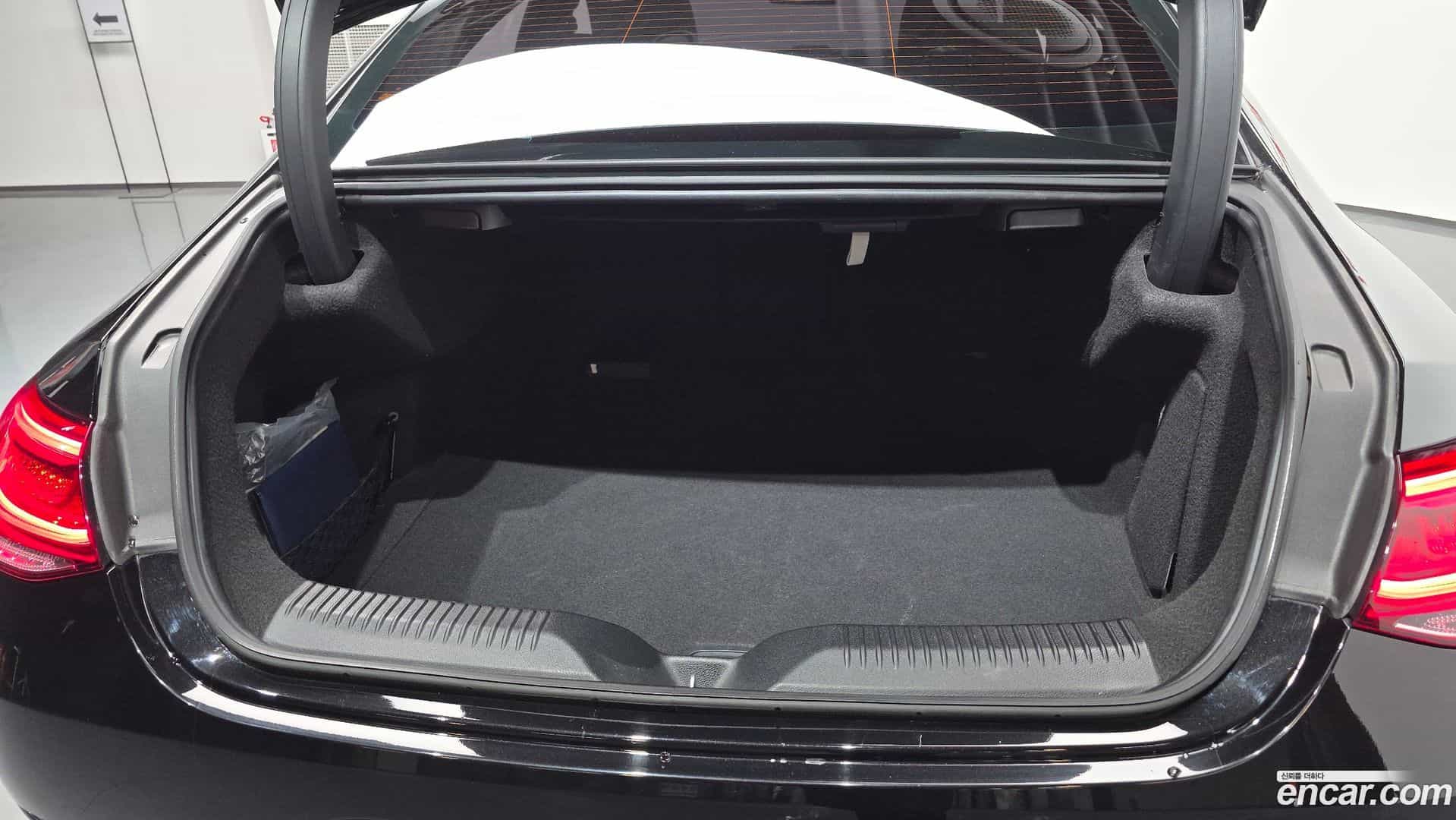 CLS-Class Mercedes-Benz 2022.4-OPTION-024